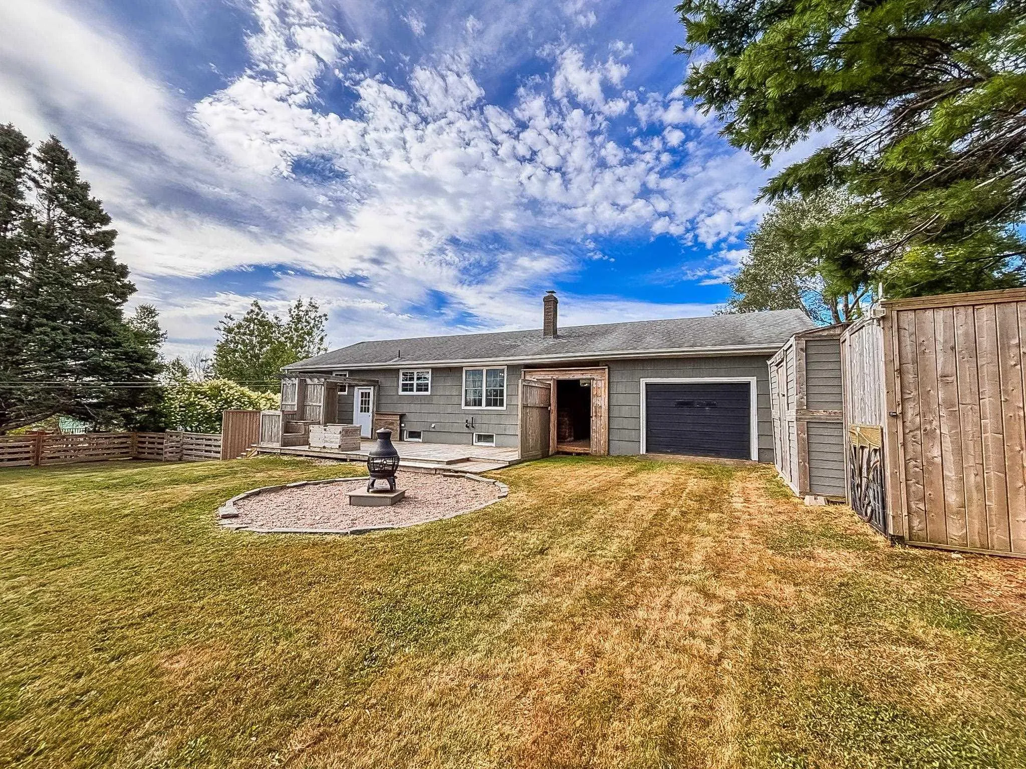 911 Blue Rocks Road, Garden Lots, NS B0J 2C0, 2 Bedrooms Bedrooms, ,1 BathroomBathrooms,Residential,For Sale,Blue Rocks,202521296