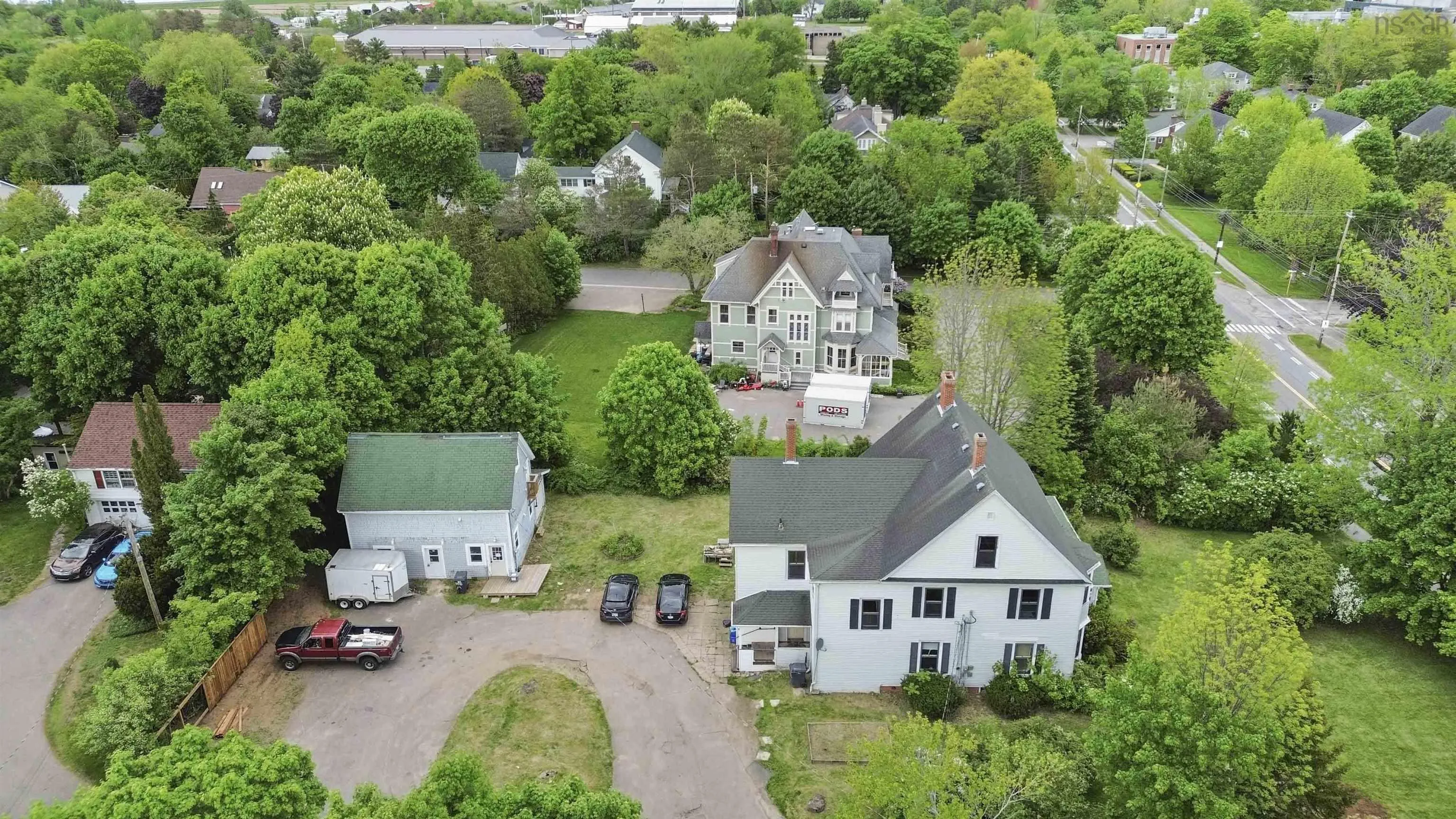 606 Main Street, Wolfville, NS B4P 1E8, 12 Bedrooms Bedrooms, ,Residential Income,For Sale,Main,202513400