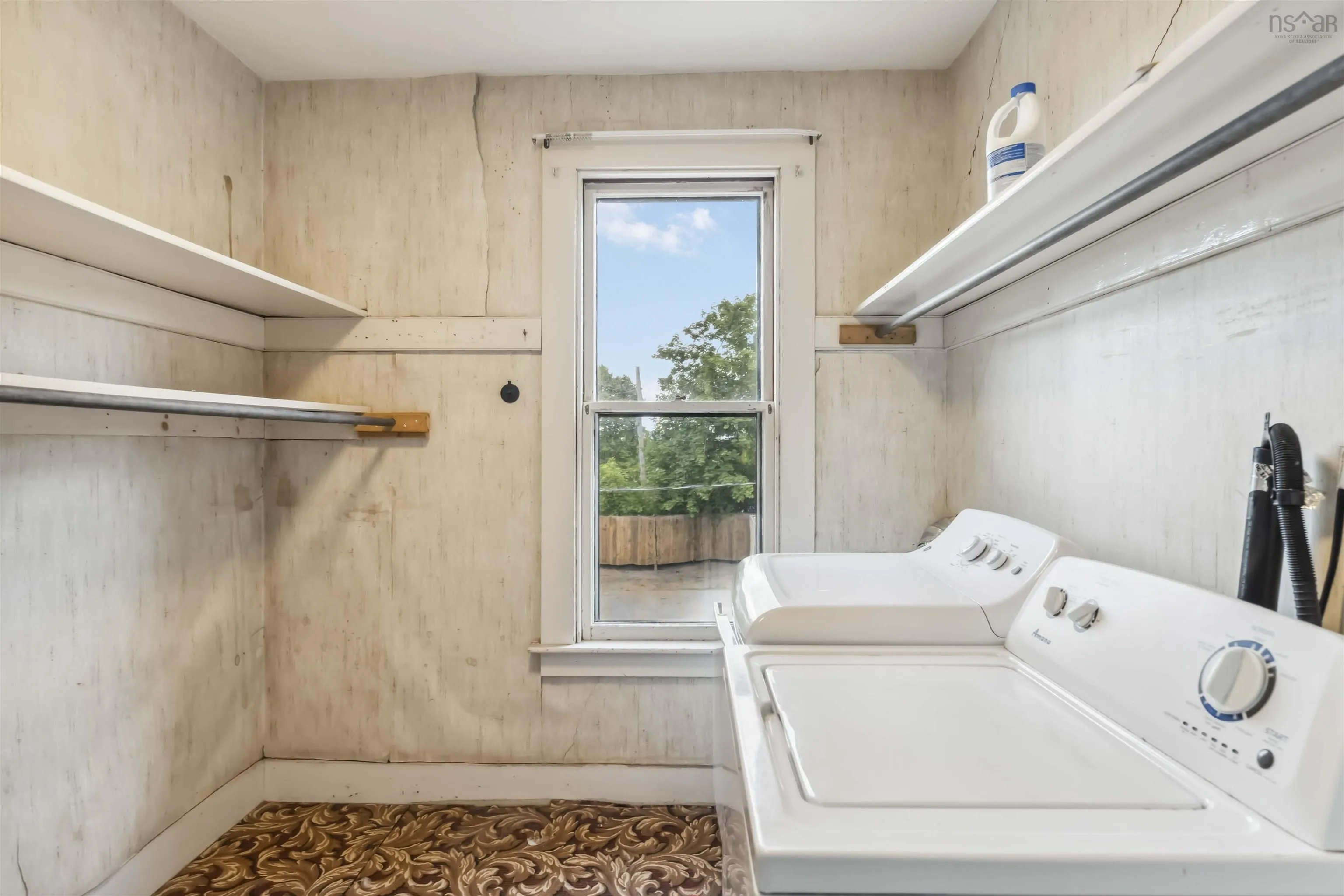 606 Main Street, Wolfville, NS B4P 1E8, 12 Bedrooms Bedrooms, ,Residential Income,For Sale,Main,202513400