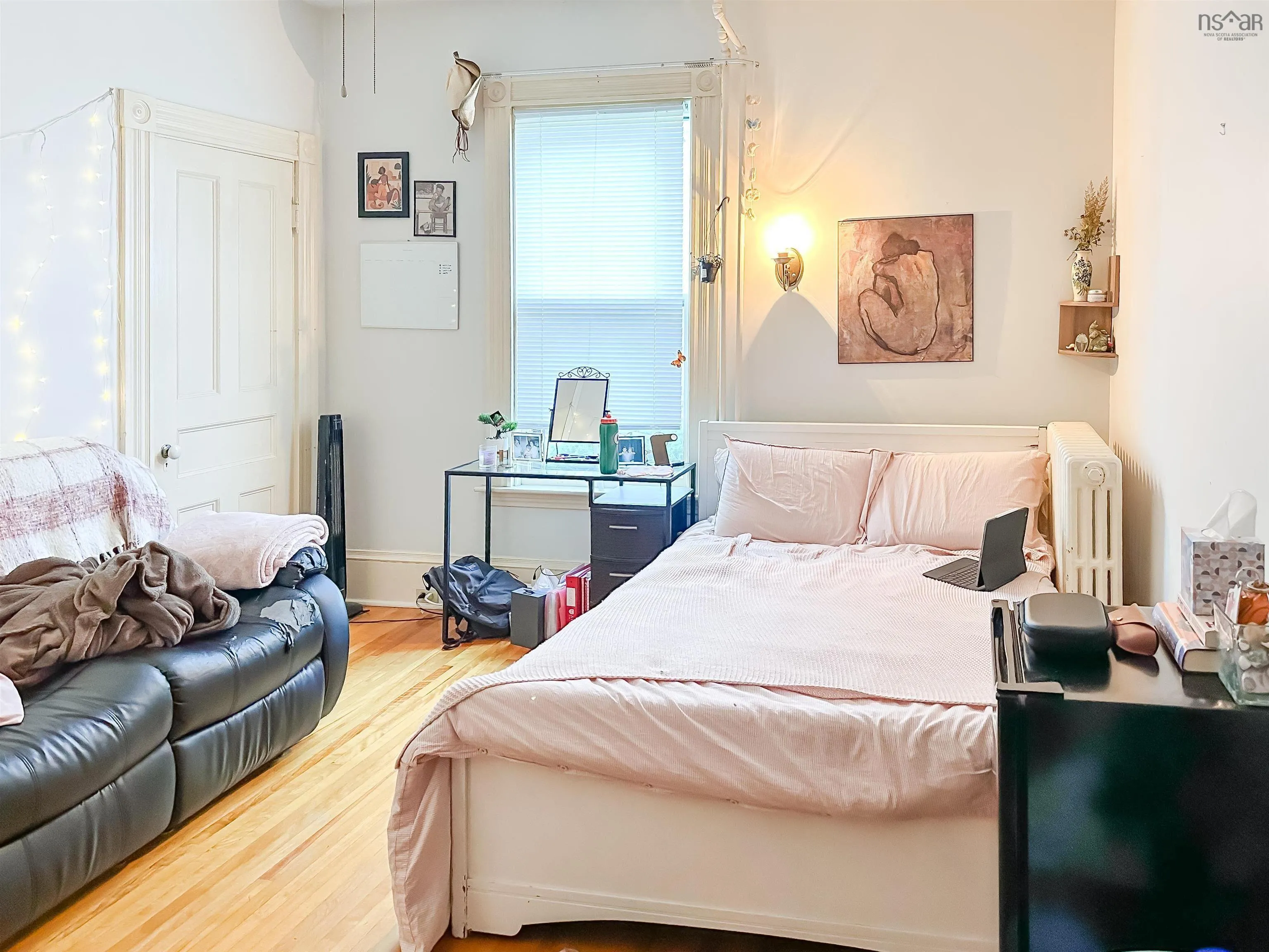606 Main Street, Wolfville, NS B4P 1E8, 12 Bedrooms Bedrooms, ,Residential Income,For Sale,Main,202513400