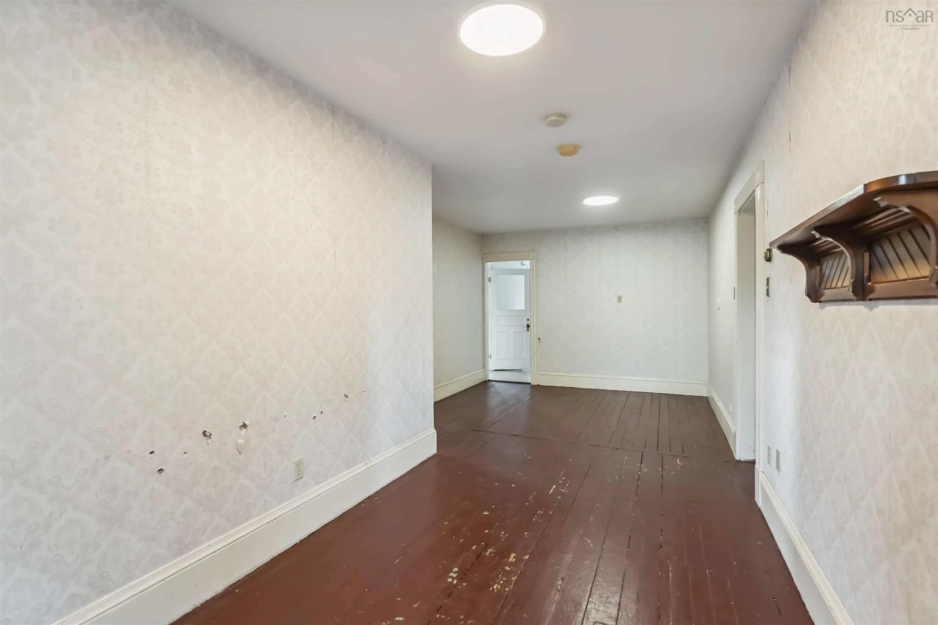 606 Main Street, Wolfville, NS B4P 1E8, 12 Bedrooms Bedrooms, ,Residential Income,For Sale,Main,202513400