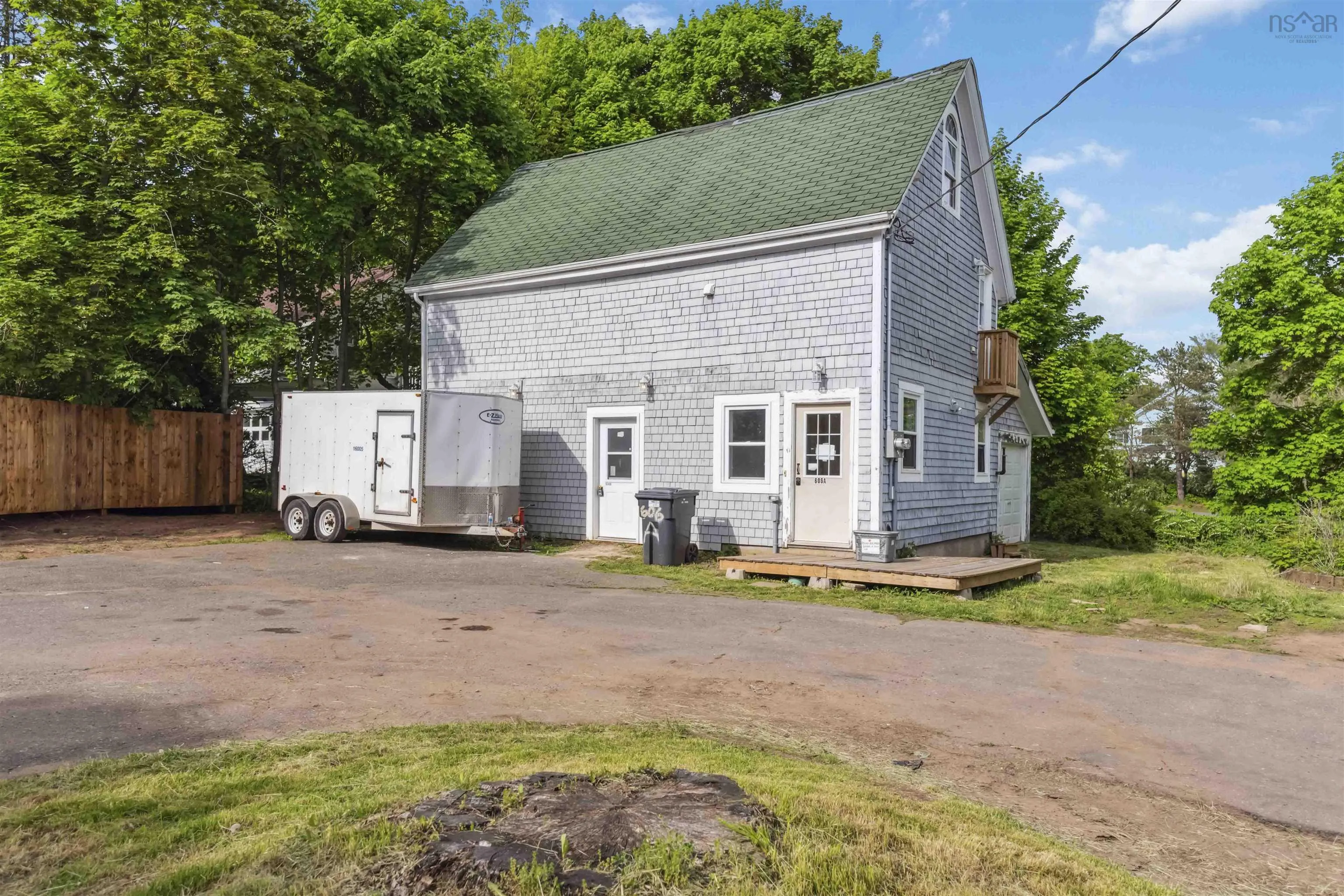 606 Main Street, Wolfville, NS B4P 1E8, 12 Bedrooms Bedrooms, ,Residential Income,For Sale,Main,202513400