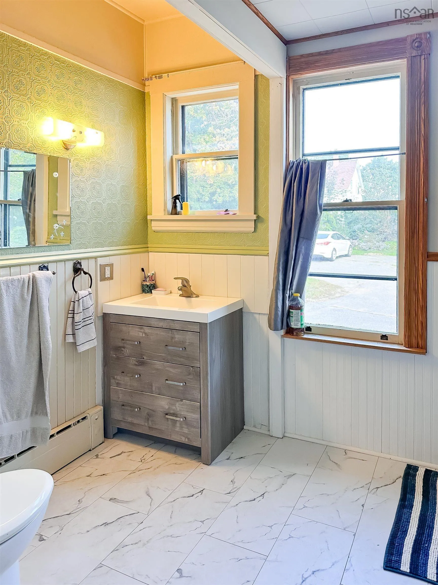 606 Main Street, Wolfville, NS B4P 1E8, 12 Bedrooms Bedrooms, ,Residential Income,For Sale,Main,202513400