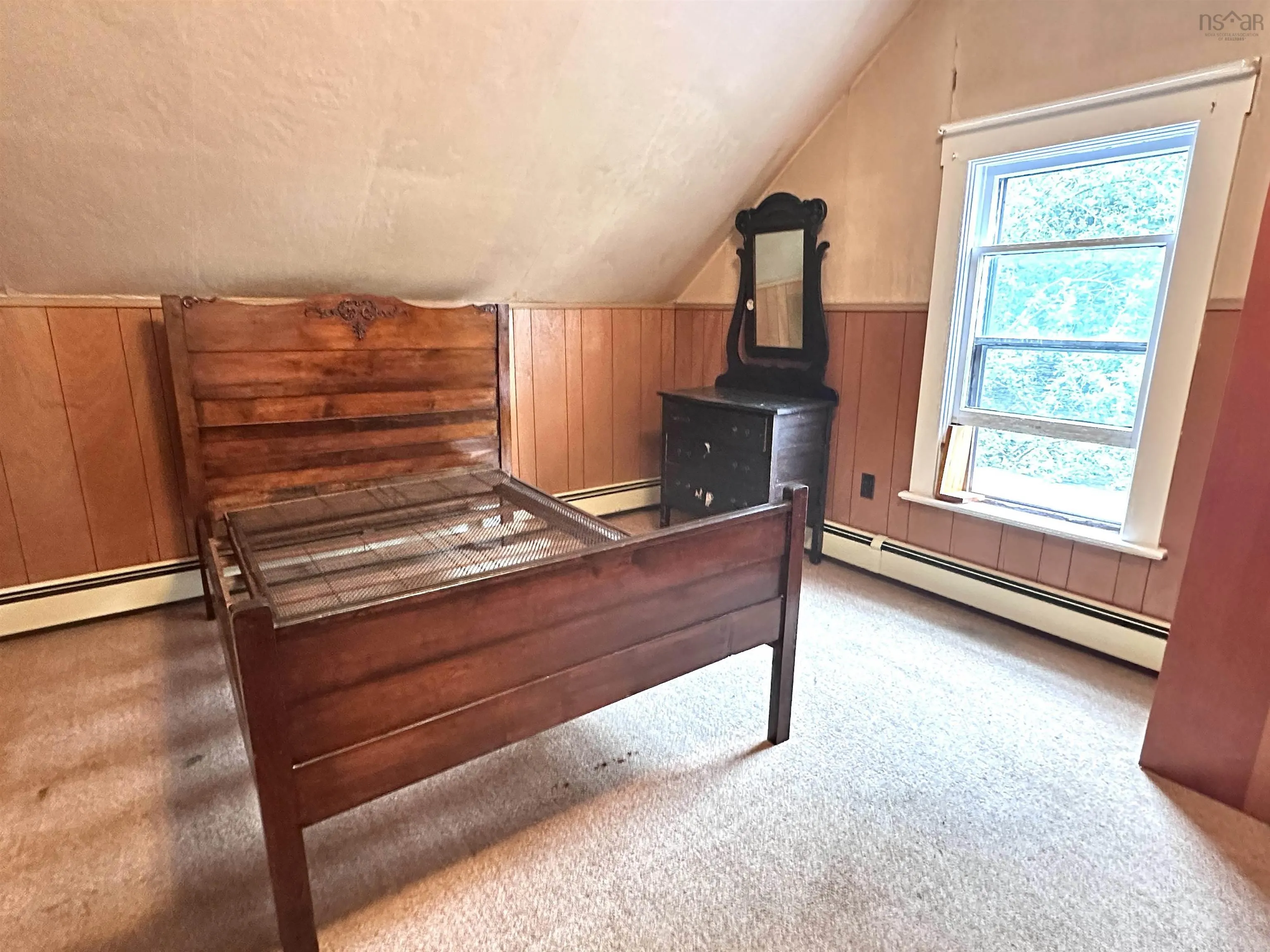 567 Main Street, Liverpool, NS B0T 1K0, 3 Bedrooms Bedrooms, ,1 BathroomBathrooms,Residential,For Sale,Main,202517510