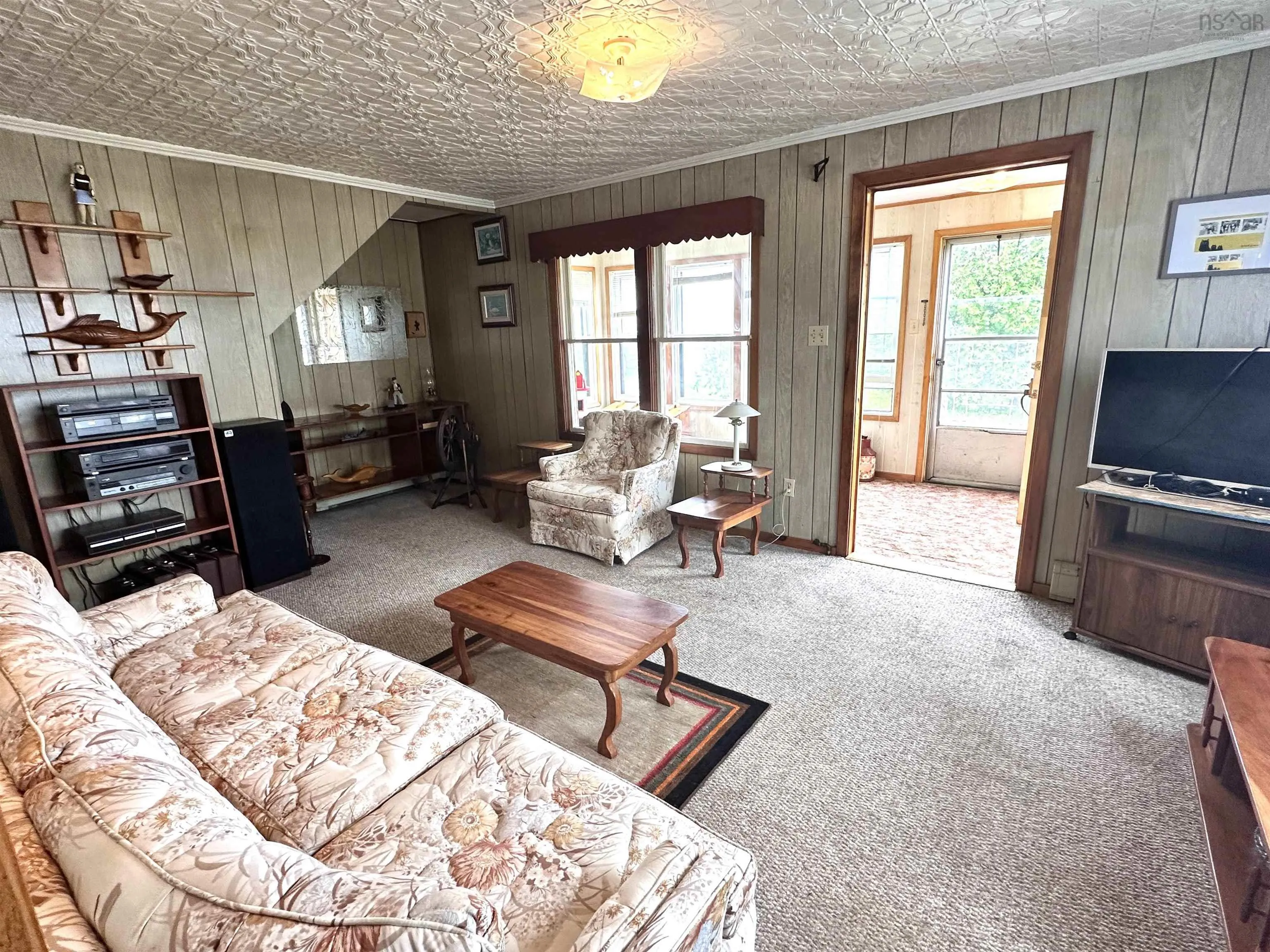 567 Main Street, Liverpool, NS B0T 1K0, 3 Bedrooms Bedrooms, ,1 BathroomBathrooms,Residential,For Sale,Main,202517510