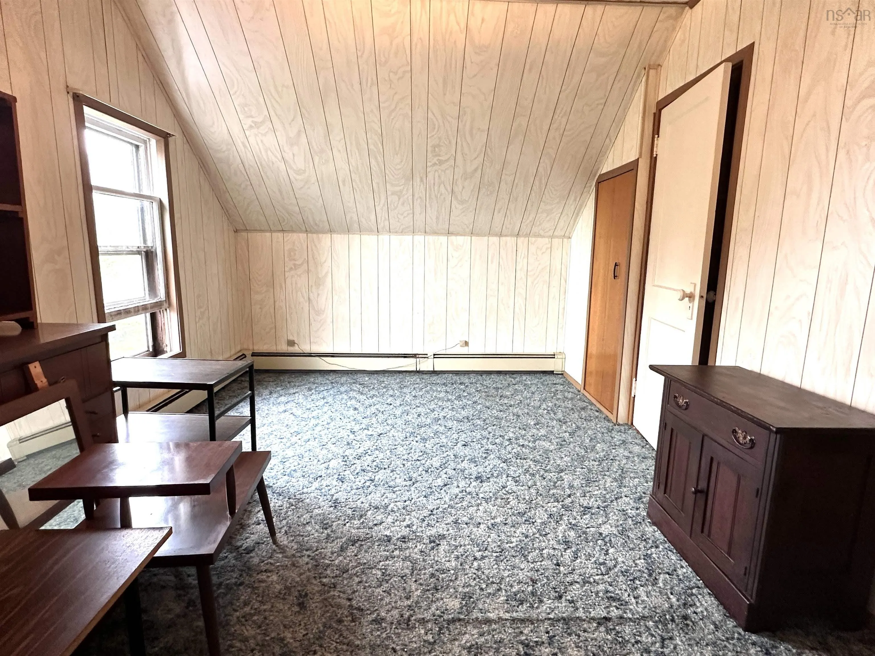 567 Main Street, Liverpool, NS B0T 1K0, 3 Bedrooms Bedrooms, ,1 BathroomBathrooms,Residential,For Sale,Main,202517510