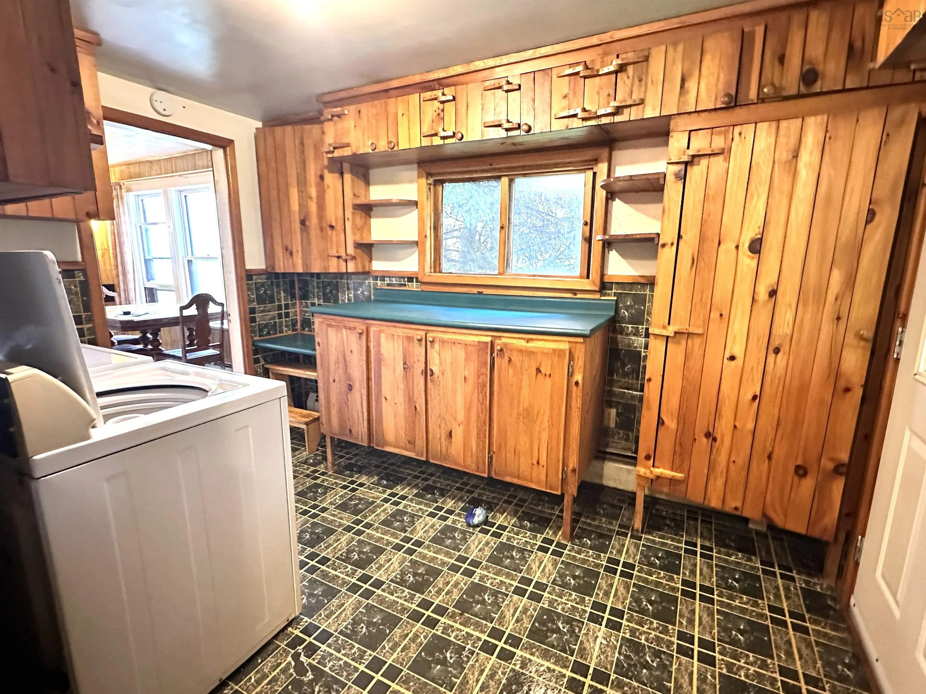 567 Main Street, Liverpool, NS B0T 1K0, 3 Bedrooms Bedrooms, ,1 BathroomBathrooms,Residential,For Sale,Main,202517510