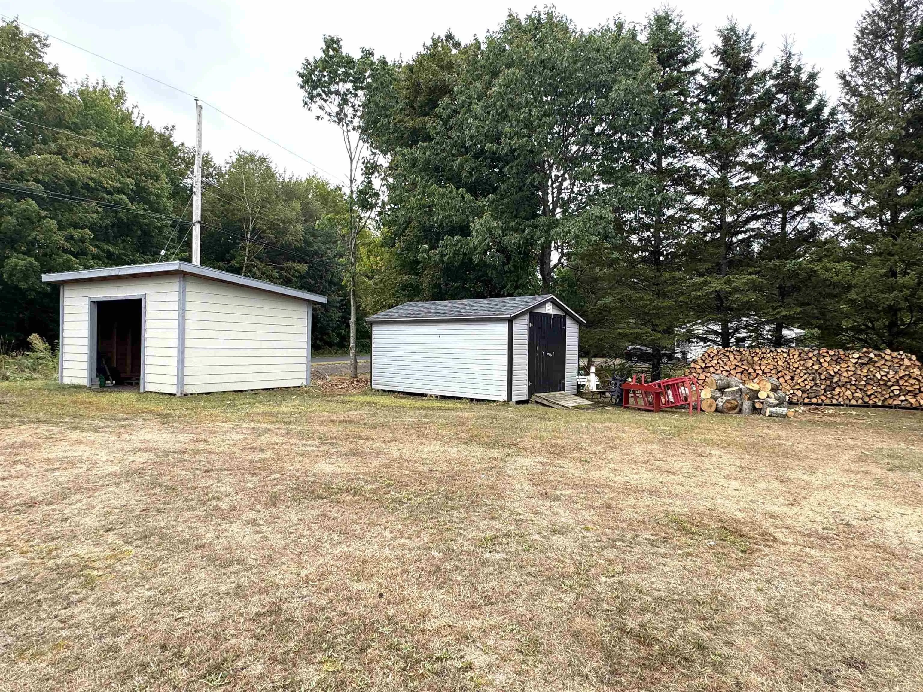 387 Lawrence Road, Rockland, NS B0P 1E0, 3 Bedrooms Bedrooms, ,1 BathroomBathrooms,Residential,For Sale,Lawrence,202523359