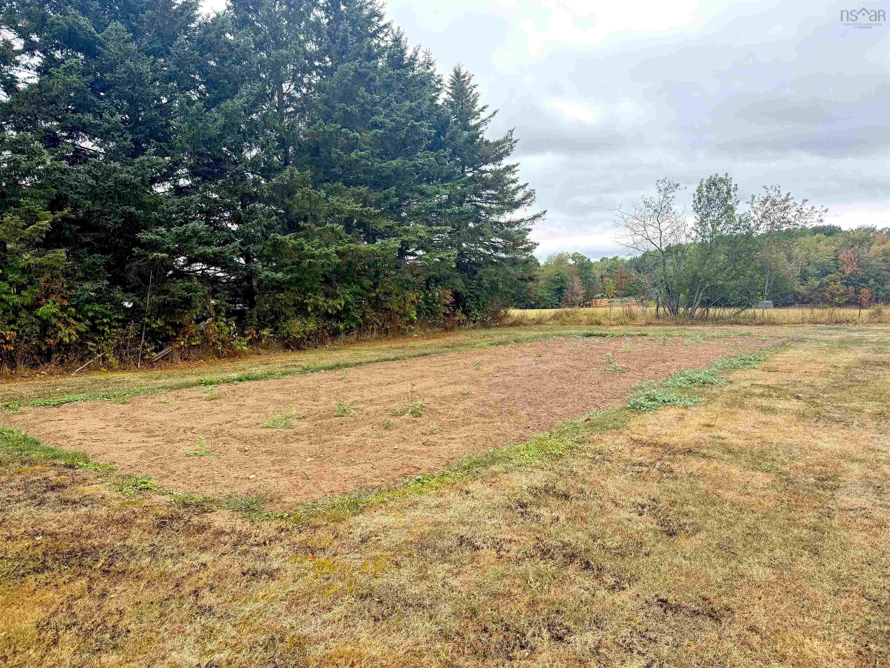 387 Lawrence Road, Rockland, NS B0P 1E0, 3 Bedrooms Bedrooms, ,1 BathroomBathrooms,Residential,For Sale,Lawrence,202523359