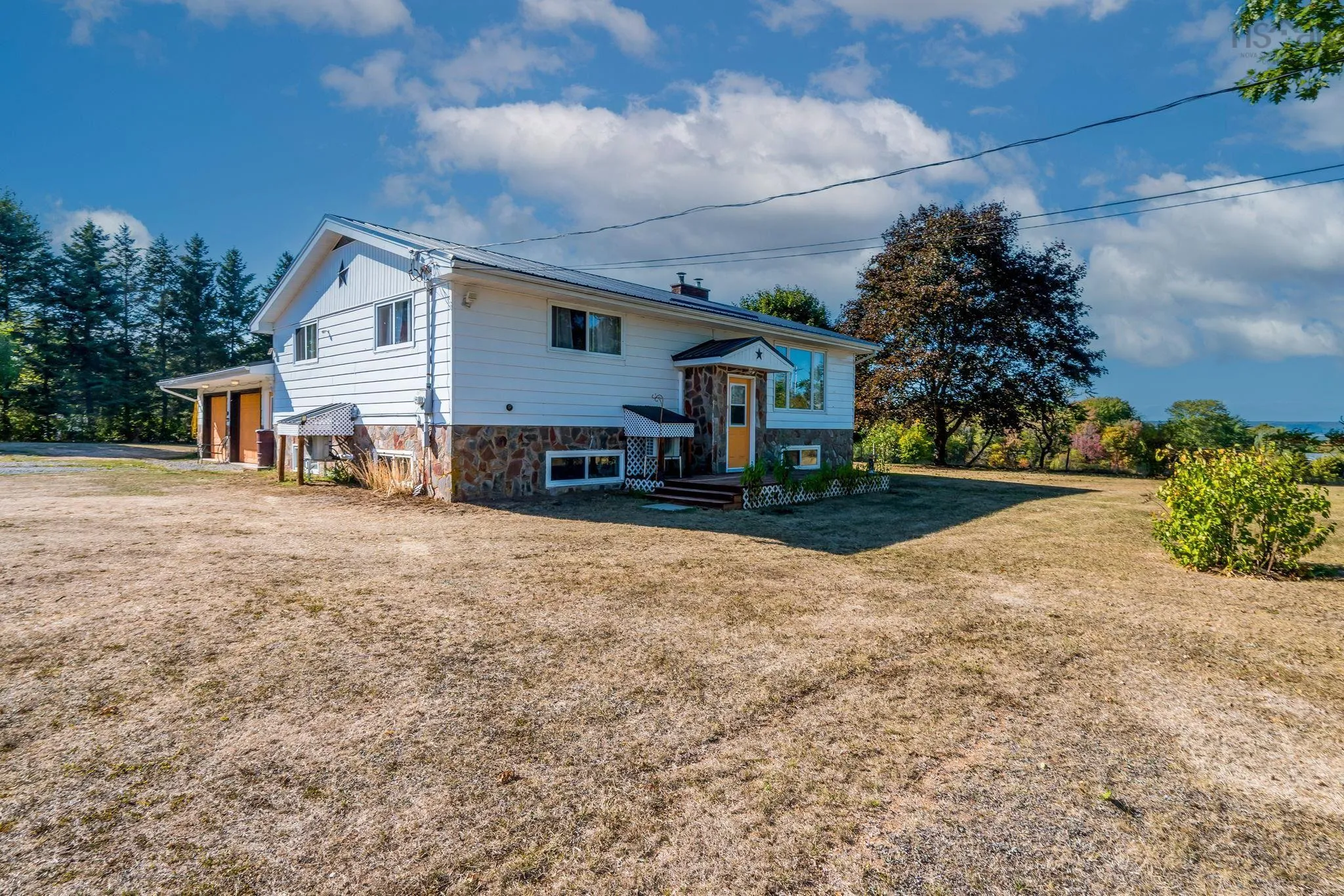 387 Lawrence Road, Rockland, NS B0P 1E0, 3 Bedrooms Bedrooms, ,1 BathroomBathrooms,Residential,For Sale,Lawrence,202523359