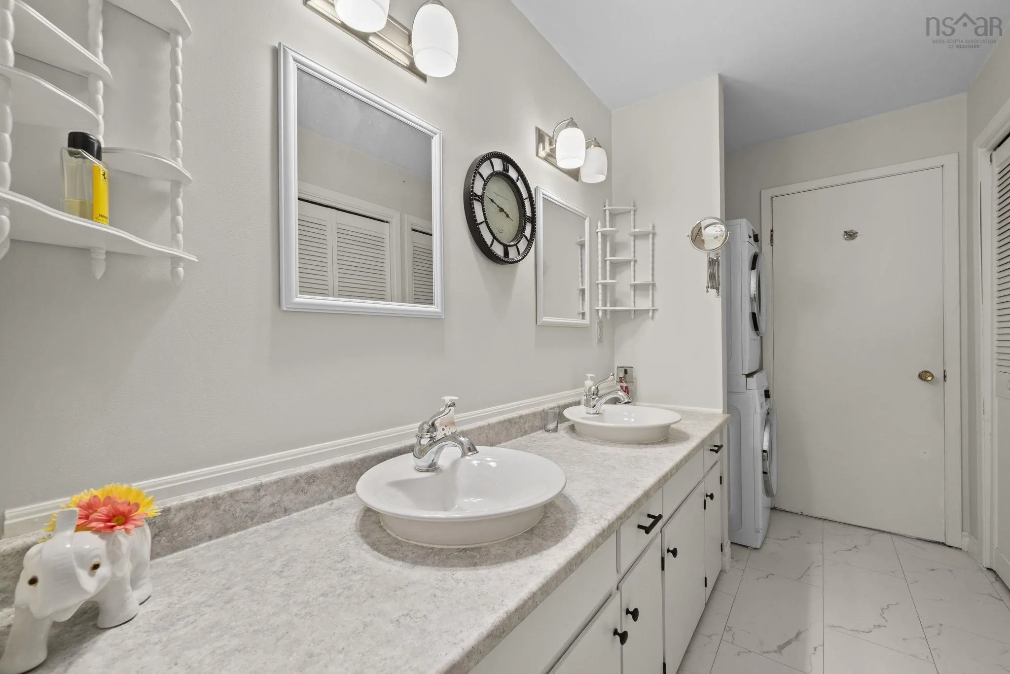 387 Lawrence Road, Rockland, NS B0P 1E0, 3 Bedrooms Bedrooms, ,1 BathroomBathrooms,Residential,For Sale,Lawrence,202523359