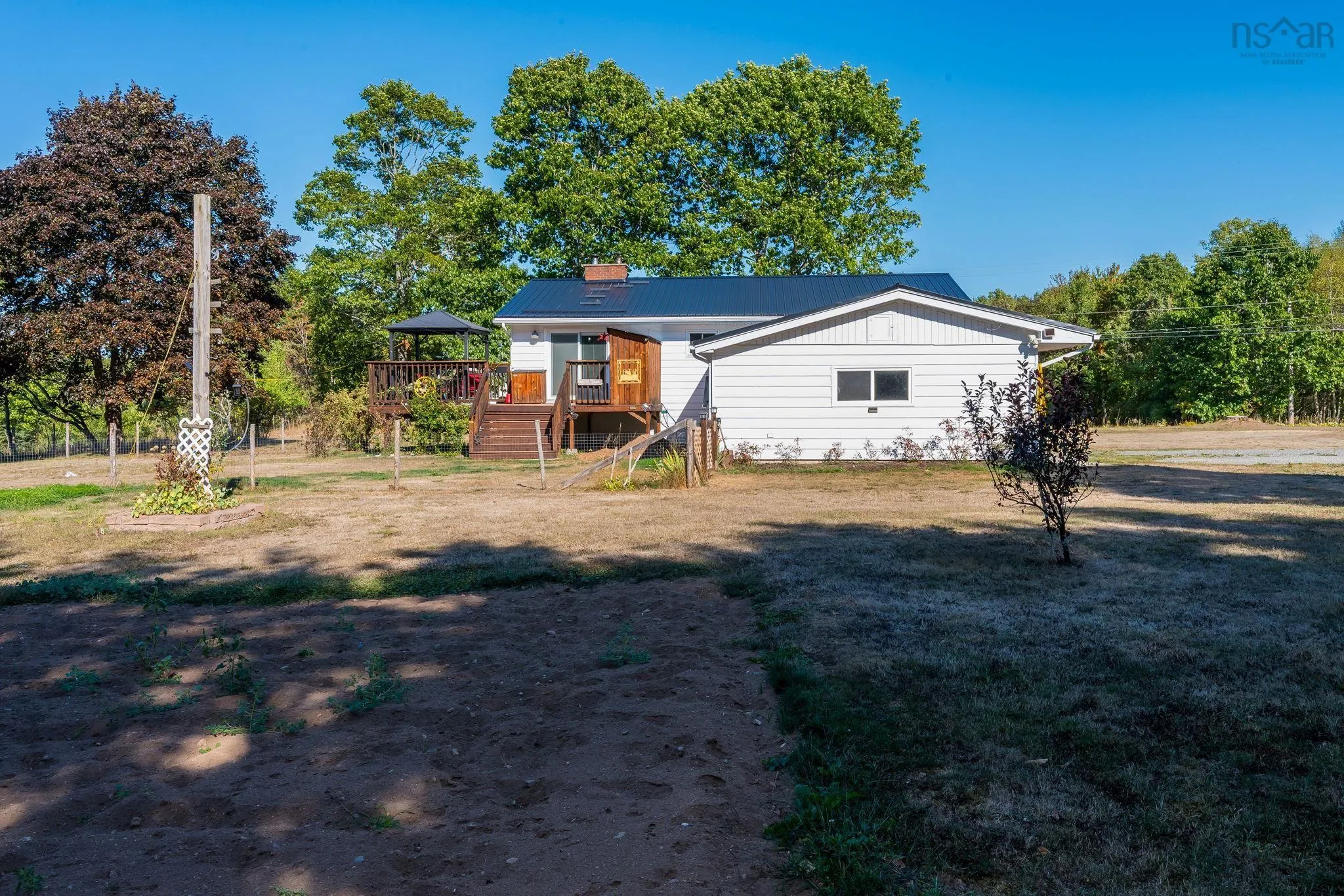 387 Lawrence Road, Rockland, NS B0P 1E0, 3 Bedrooms Bedrooms, ,1 BathroomBathrooms,Residential,For Sale,Lawrence,202523359