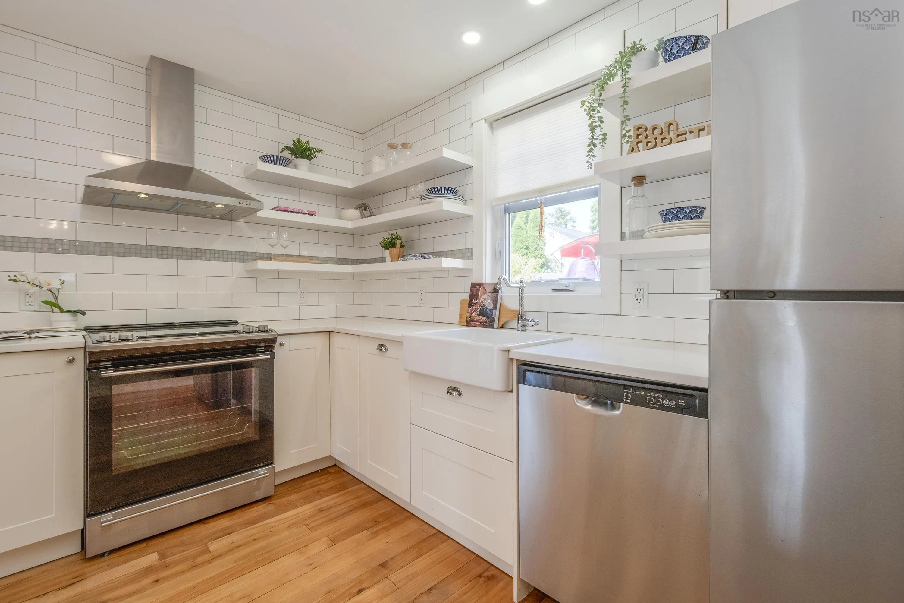 6105 Leeds Street, Halifax, NS B3K 2T8, 3 Bedrooms Bedrooms, ,2 BathroomsBathrooms,Residential,For Sale,Leeds,202520636