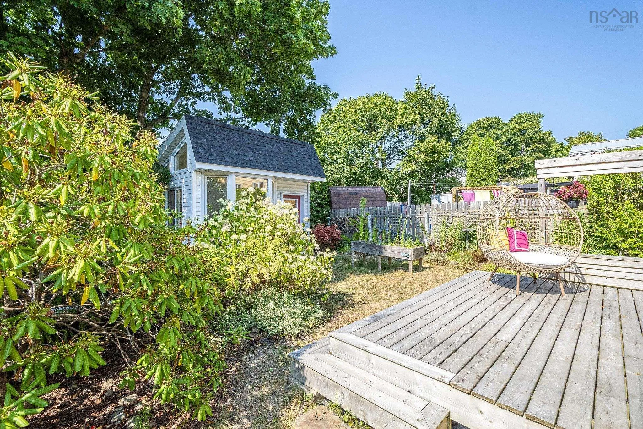 6105 Leeds Street, Halifax, NS B3K 2T8, 3 Bedrooms Bedrooms, ,2 BathroomsBathrooms,Residential,For Sale,Leeds,202520636