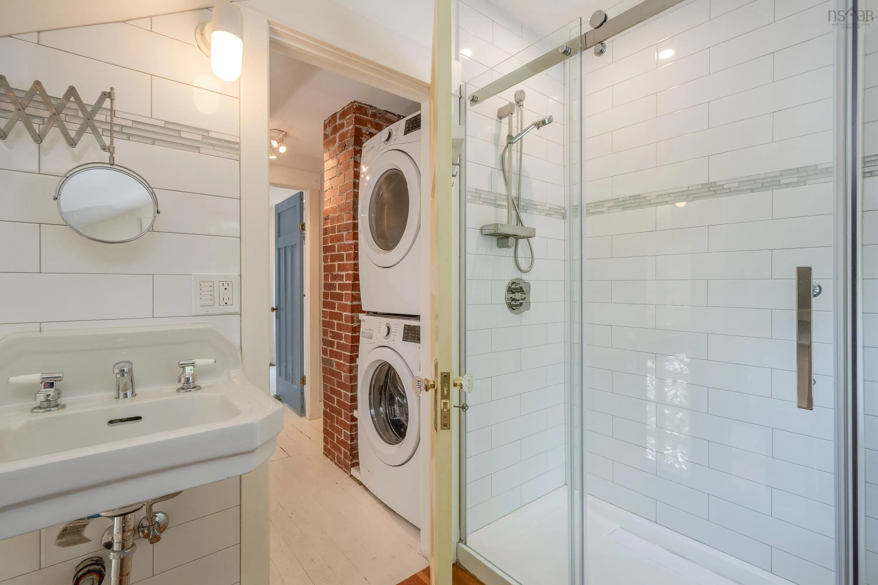 6105 Leeds Street, Halifax, NS B3K 2T8, 3 Bedrooms Bedrooms, ,2 BathroomsBathrooms,Residential,For Sale,Leeds,202520636