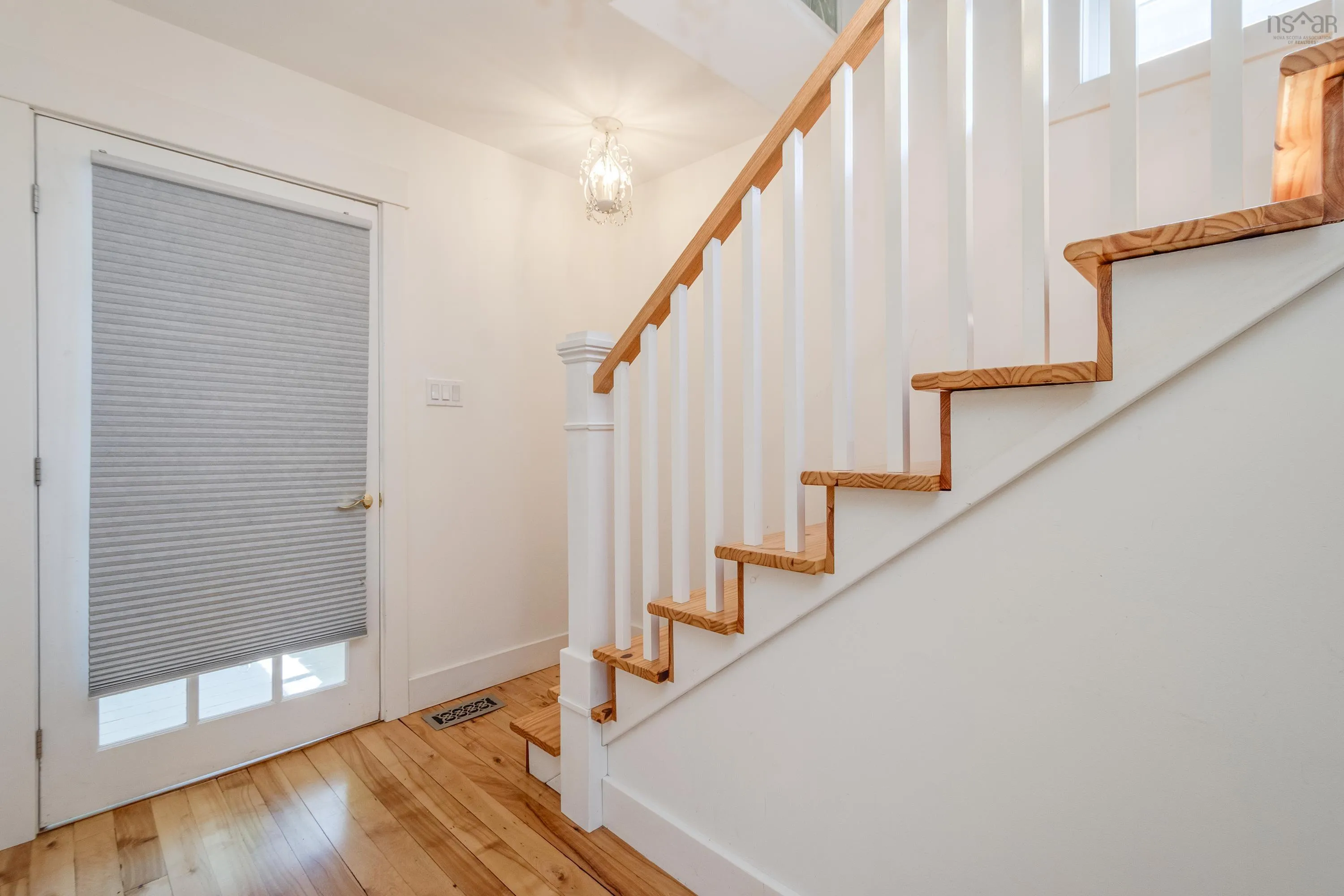 6105 Leeds Street, Halifax, NS B3K 2T8, 3 Bedrooms Bedrooms, ,2 BathroomsBathrooms,Residential,For Sale,Leeds,202520636