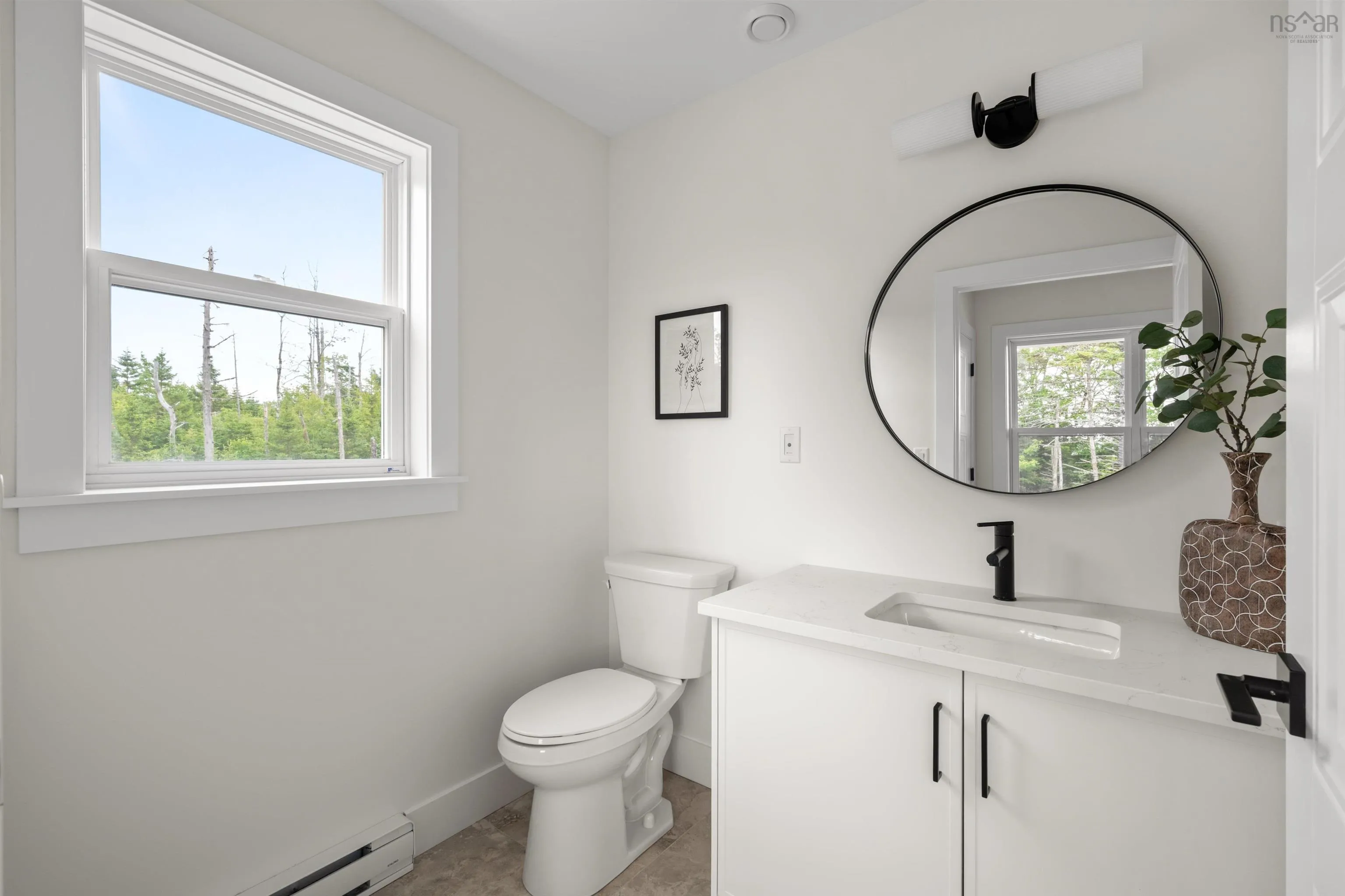 323 Terence Bay Road, Whites Lake, NS B3T 1W8, 4 Bedrooms Bedrooms, ,4 BathroomsBathrooms,Residential,For Sale,Terence Bay,202525595