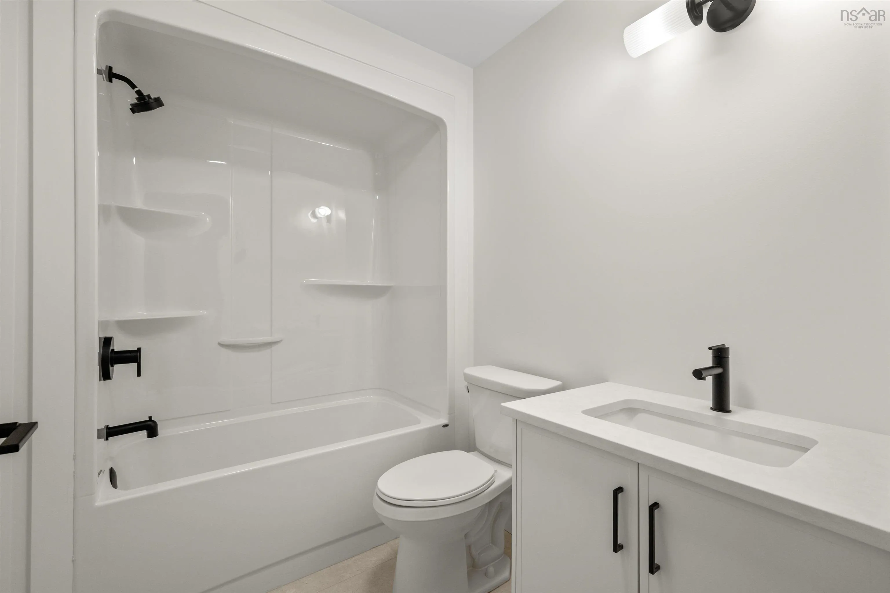 323 Terence Bay Road, Whites Lake, NS B3T 1W8, 4 Bedrooms Bedrooms, ,4 BathroomsBathrooms,Residential,For Sale,Terence Bay,202525595