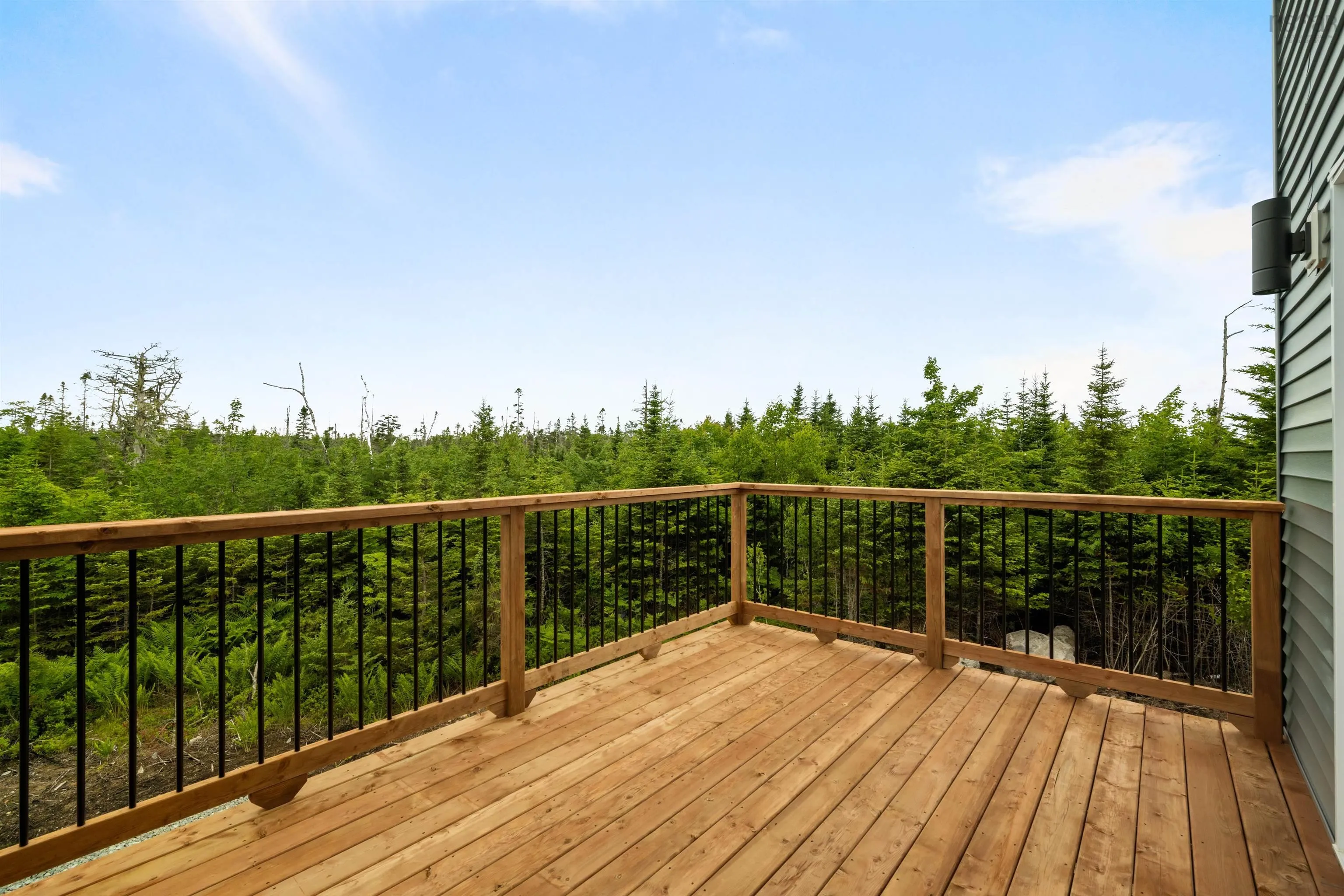323 Terence Bay Road, Whites Lake, NS B3T 1W8, 4 Bedrooms Bedrooms, ,4 BathroomsBathrooms,Residential,For Sale,Terence Bay,202525595