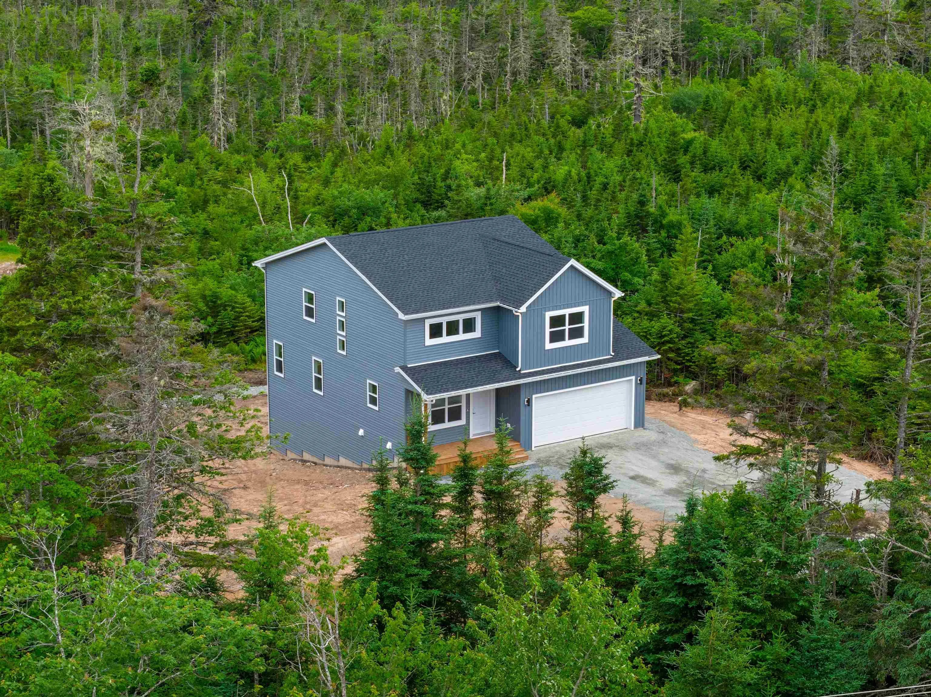 323 Terence Bay Road, Whites Lake, NS B3T 1W8, 4 Bedrooms Bedrooms, ,4 BathroomsBathrooms,Residential,For Sale,Terence Bay,202525595