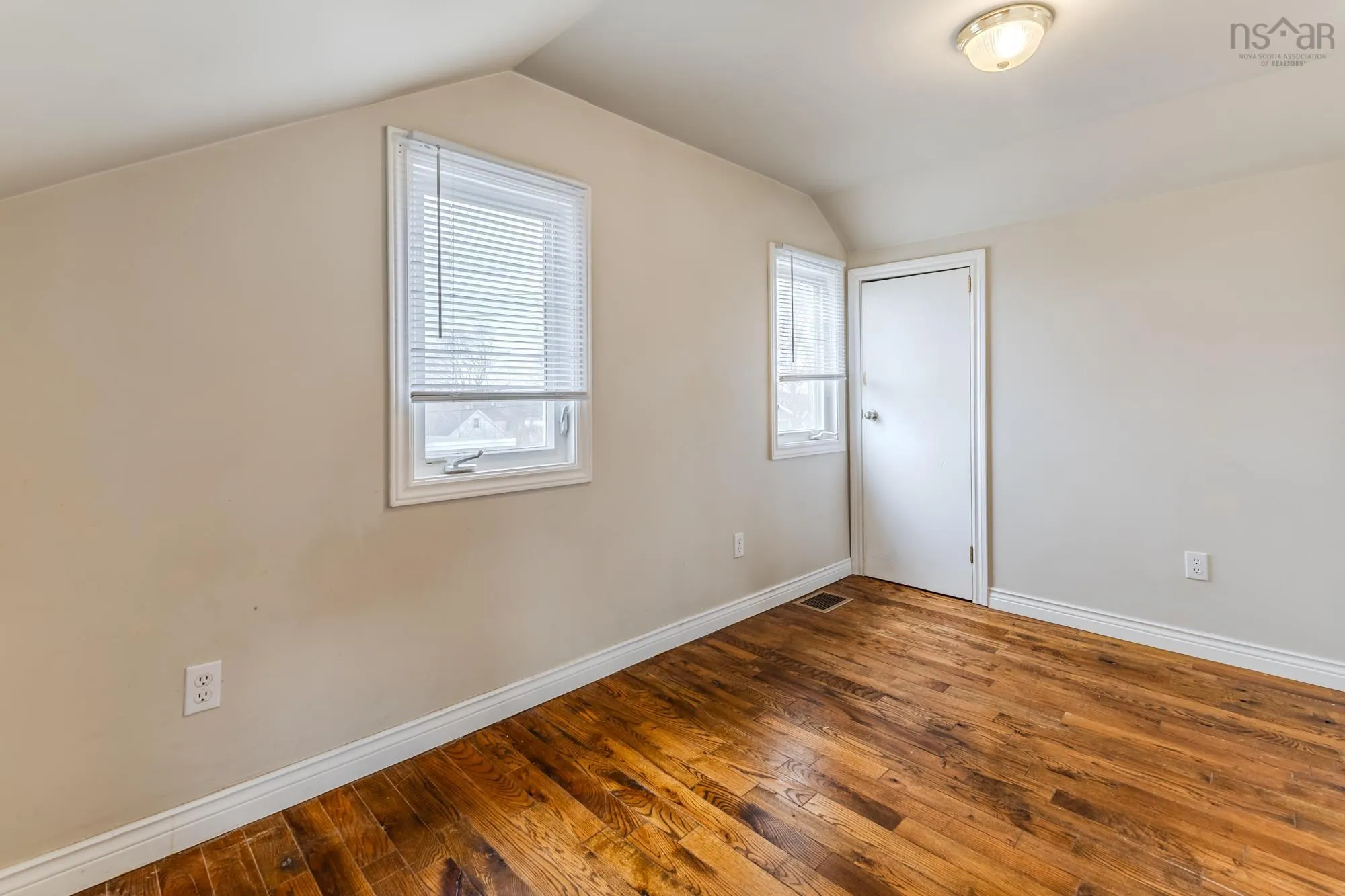 48 Adams Street, Truro Ns B2n 2n9, 2 Bedrooms Bedrooms, ,2 BathroomsBathrooms,Residential,For Sale,Adams,202509862