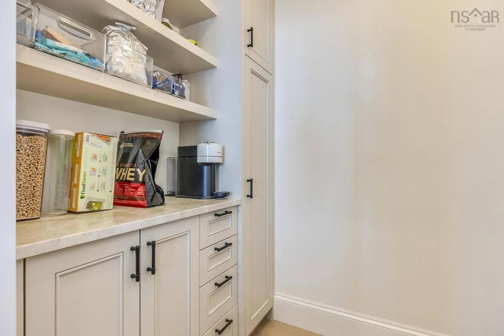 6029 Inglis Street, Halifax Ns B3h 1k9, 4 Bedrooms Bedrooms, ,3 BathroomsBathrooms,Residential,For Sale,Inglis,202507593