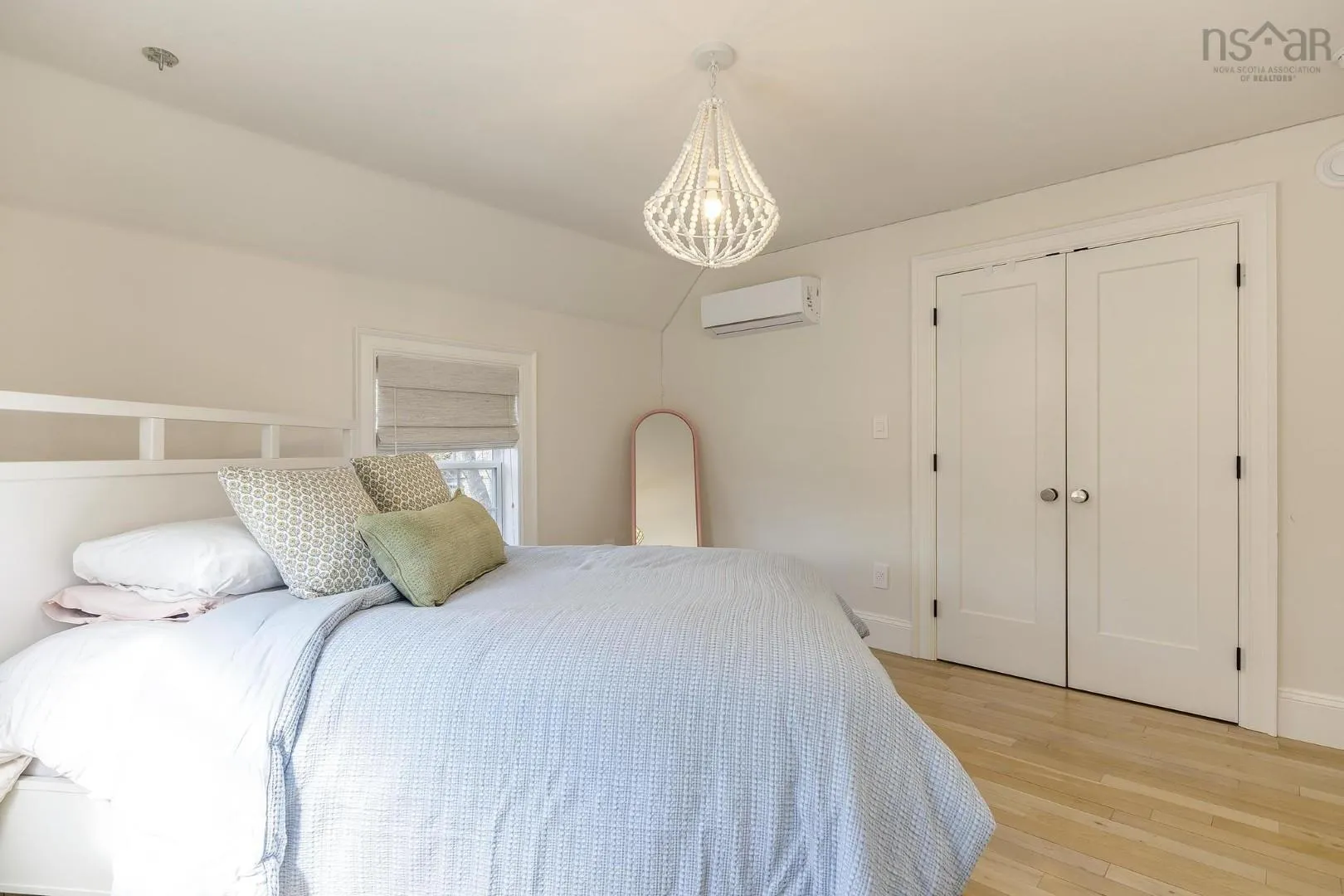 6029 Inglis Street, Halifax Ns B3h 1k9, 4 Bedrooms Bedrooms, ,3 BathroomsBathrooms,Residential,For Sale,Inglis,202507593