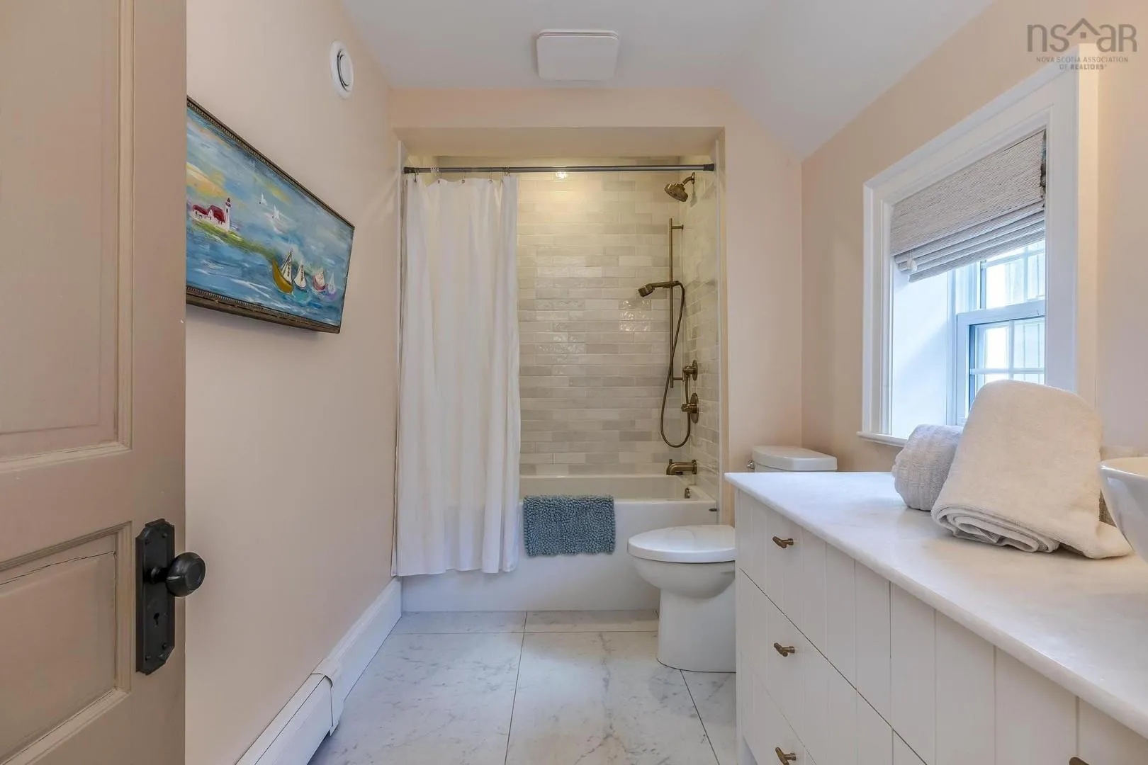 6029 Inglis Street, Halifax Ns B3h 1k9, 4 Bedrooms Bedrooms, ,3 BathroomsBathrooms,Residential,For Sale,Inglis,202507593