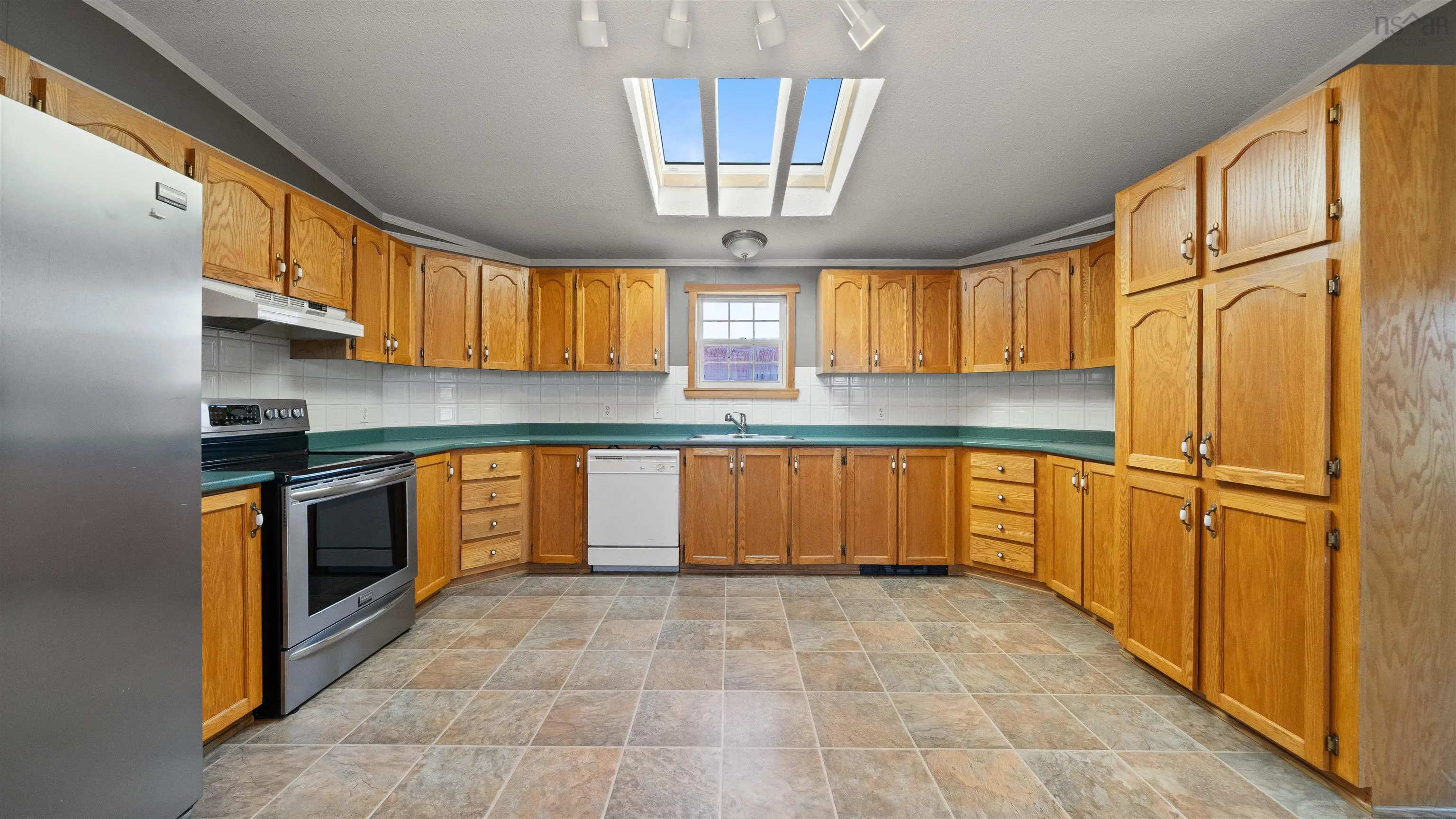 47 Bumpy Lane, Lake Echo, NS B3E 1B8, 3 Bedrooms Bedrooms, ,1 BathroomBathrooms,Residential,For Sale,Bumpy,202521242