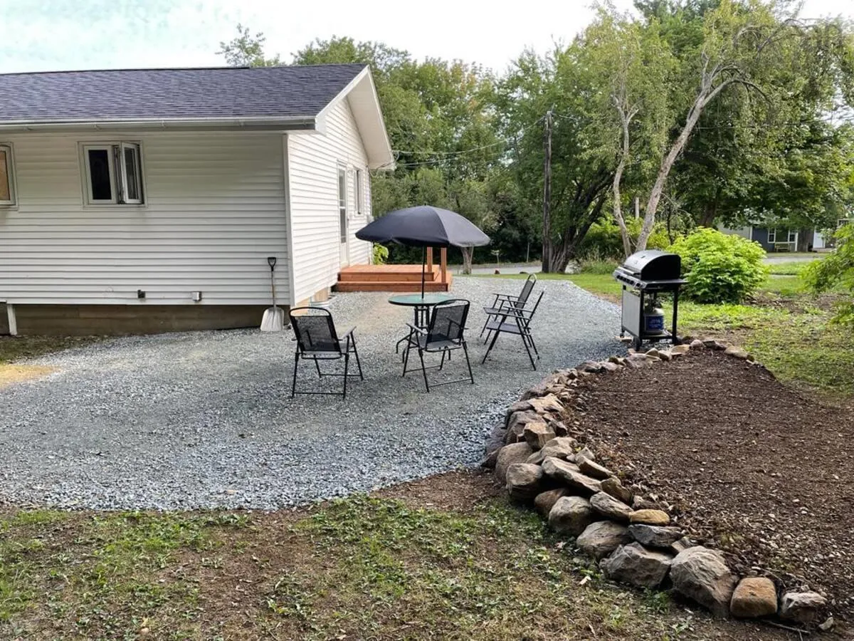 172 Prince Street, Bridgewater, NS B4V 1E4, 2 Bedrooms Bedrooms, ,1 BathroomBathrooms,Residential,For Sale,Prince,202518108