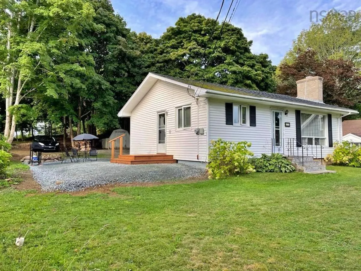 172 Prince Street, Bridgewater, NS B4V 1E4, 2 Bedrooms Bedrooms, ,1 BathroomBathrooms,Residential,For Sale,Prince,202518108