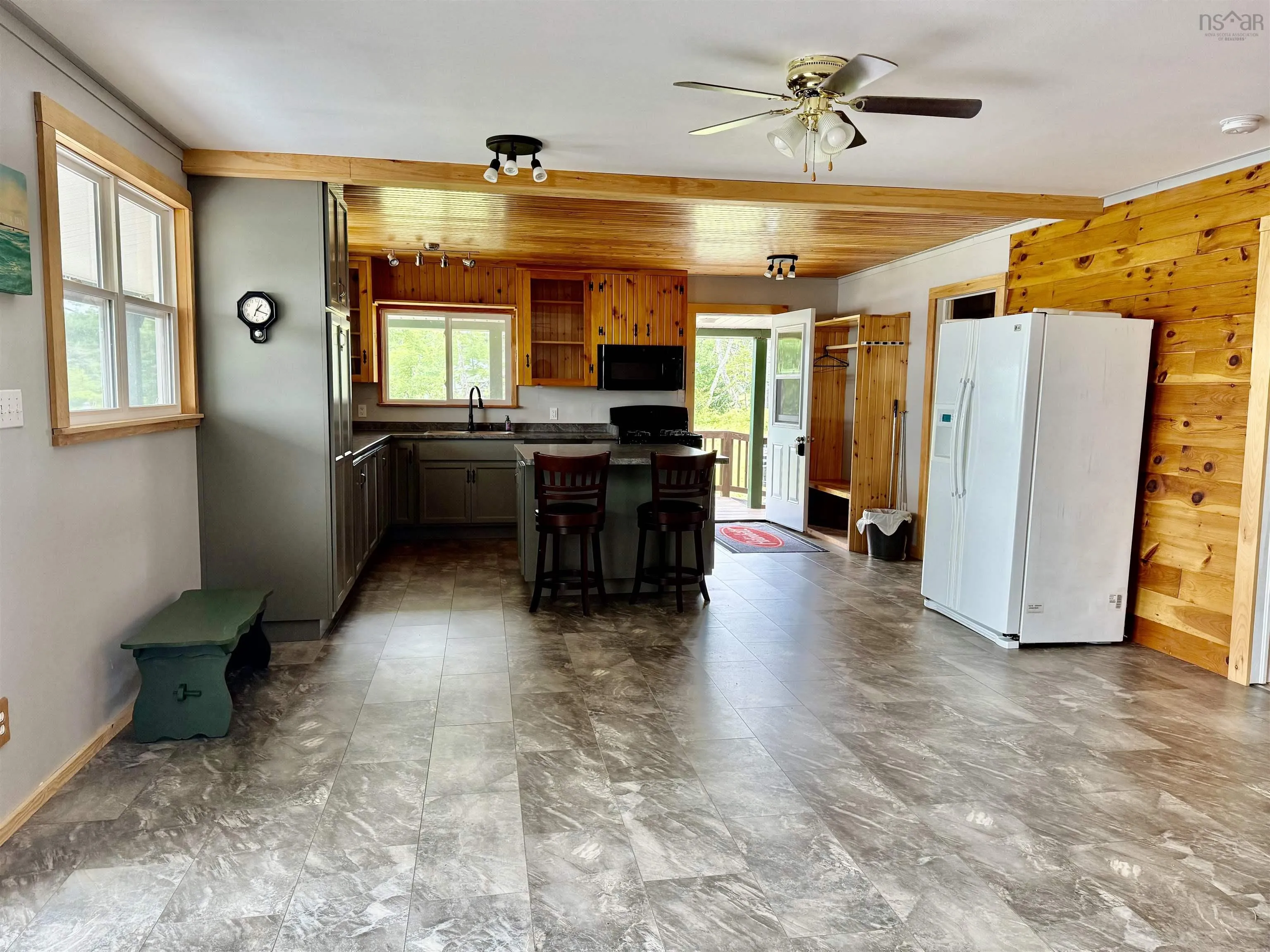 225 Hemlock Haven, Lower Ohio, NS B0T 1W0, 1 Bedroom Bedrooms, ,1 BathroomBathrooms,Residential,For Sale,Hemlock Haven,202519424