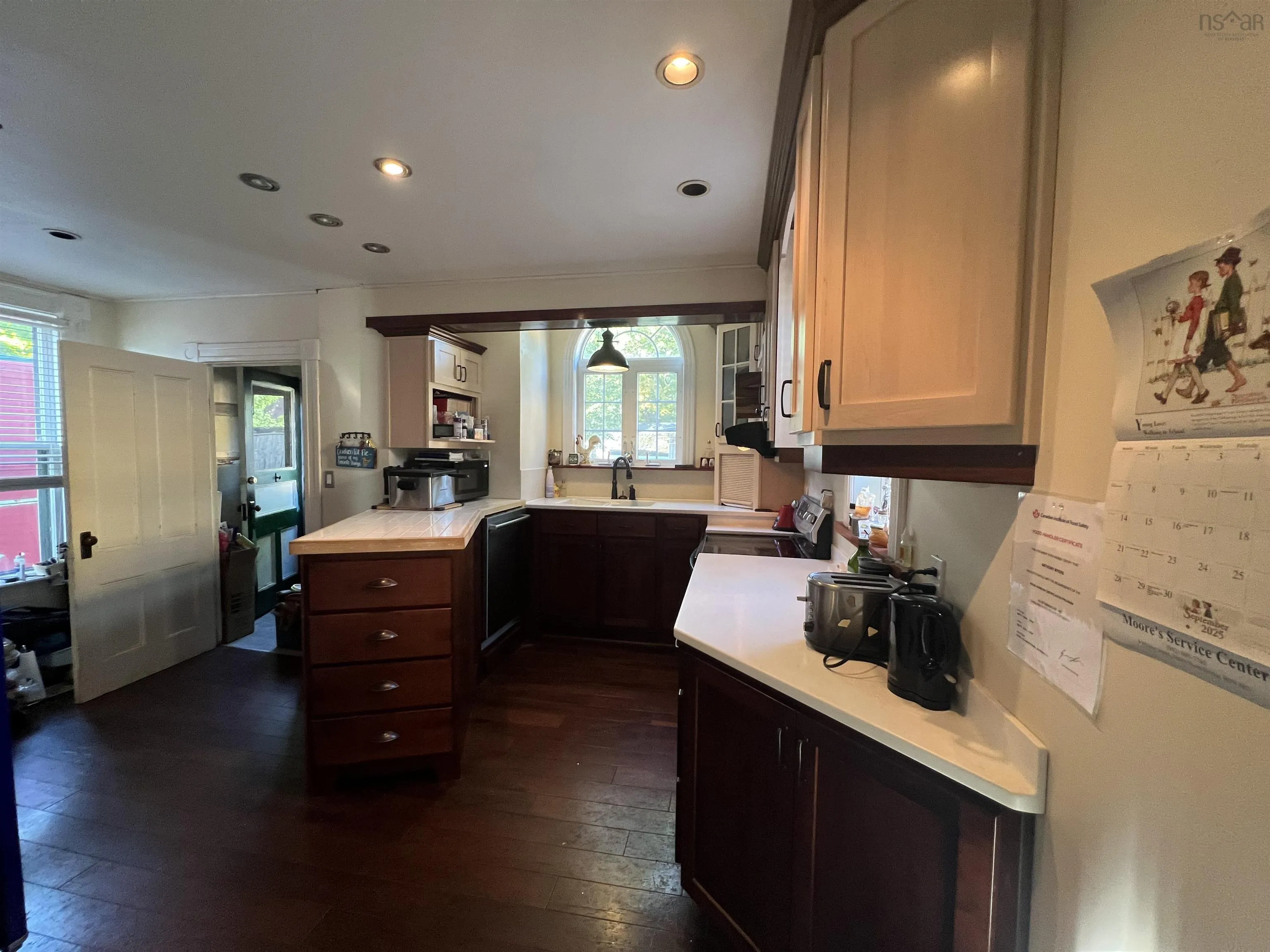 91 Victoria Street, Truro, NS B2N 1Y9, 4 Bedrooms Bedrooms, ,2 BathroomsBathrooms,Residential,For Sale,Victoria,202523605