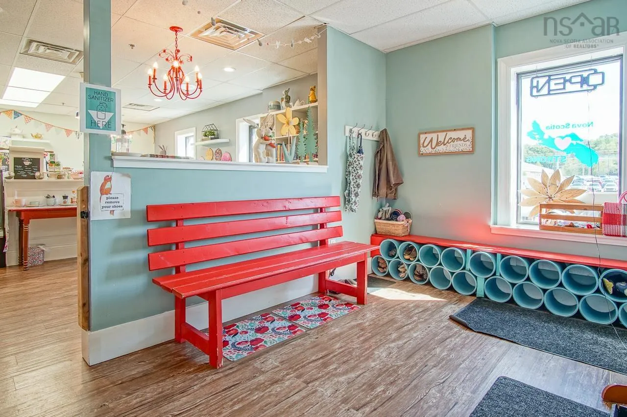 9185 Commercial Street, New Minas, NS B4N 3G1, ,Commercial Sale,For Sale,Commercial,202522358