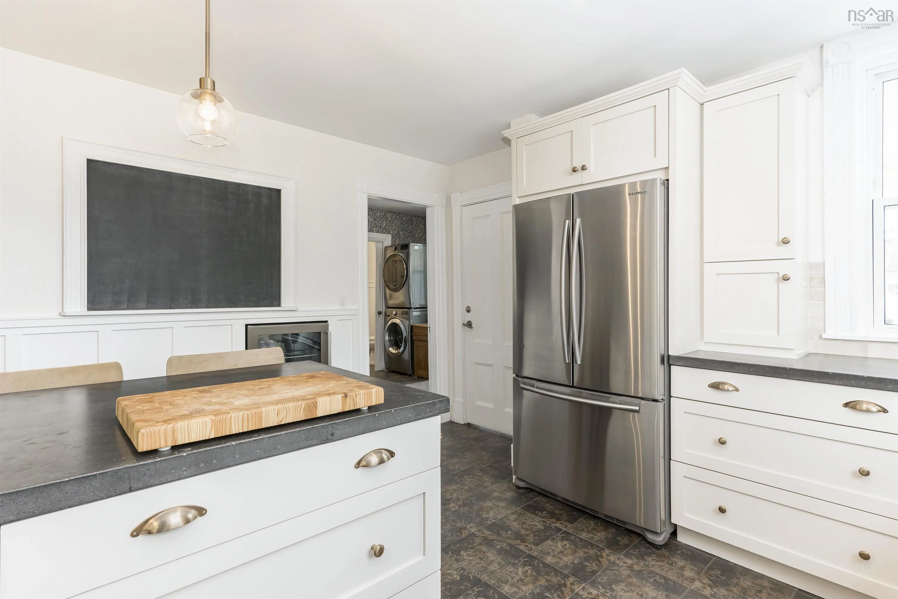 542 King Street, Windsor, NS B0N 2T0, 4 Bedrooms Bedrooms, ,2 BathroomsBathrooms,Residential,For Sale,King,202518872