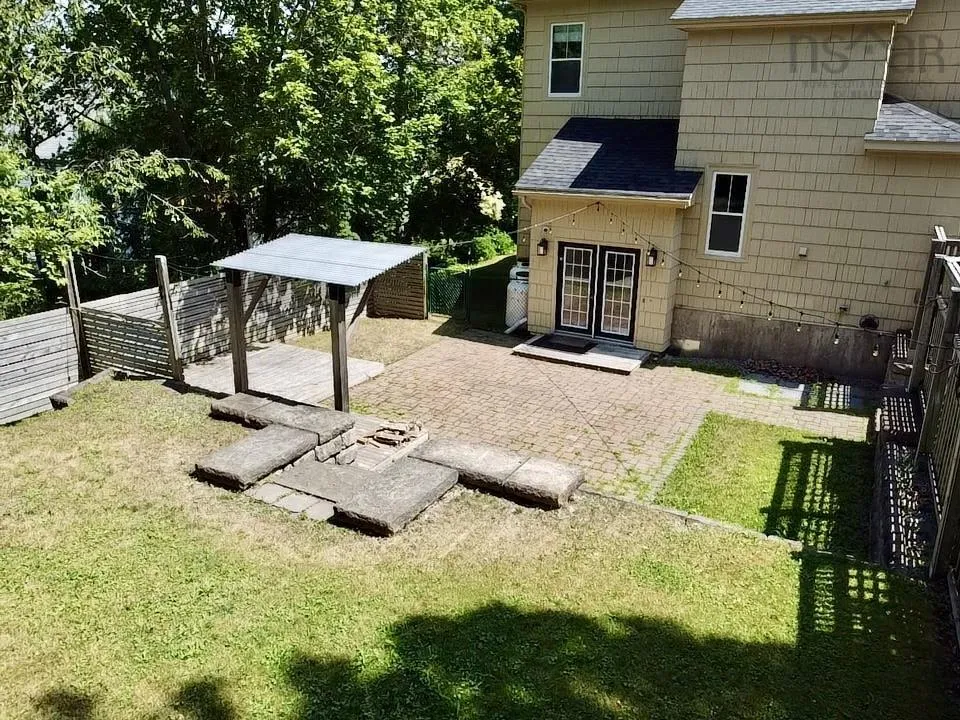 542 King Street, Windsor, NS B0N 2T0, 4 Bedrooms Bedrooms, ,2 BathroomsBathrooms,Residential,For Sale,King,202518872