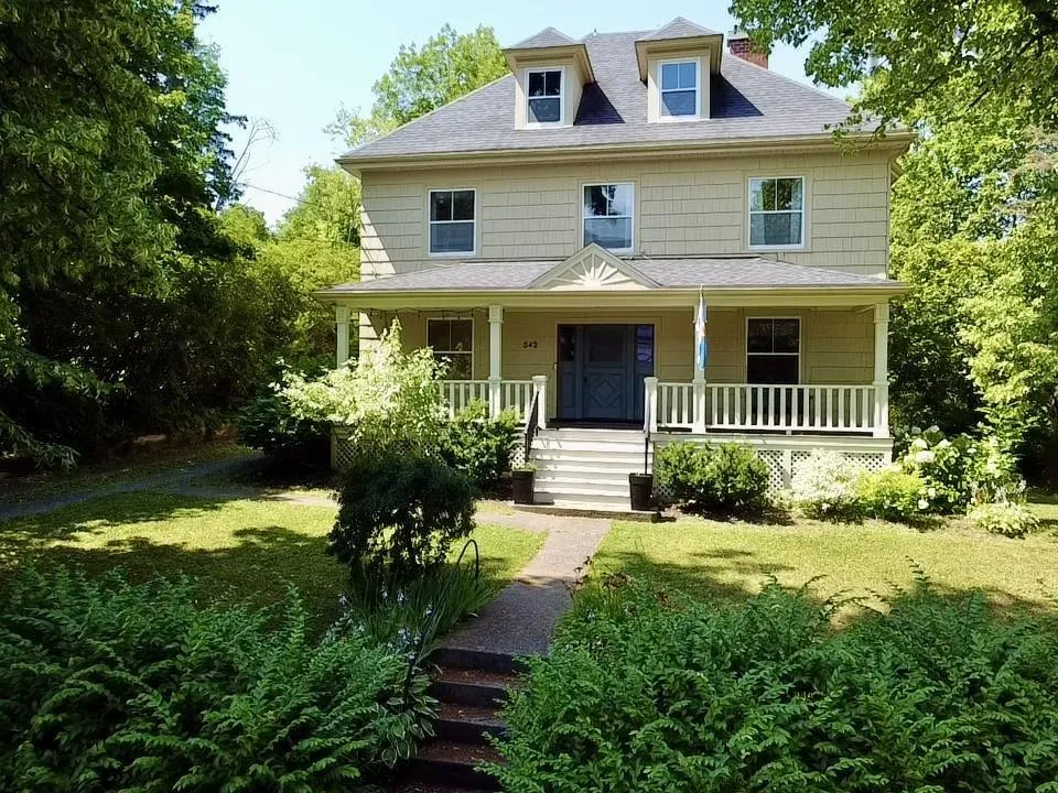 542 King Street, Windsor, NS B0N 2T0, 4 Bedrooms Bedrooms, ,2 BathroomsBathrooms,Residential,For Sale,King,202518872