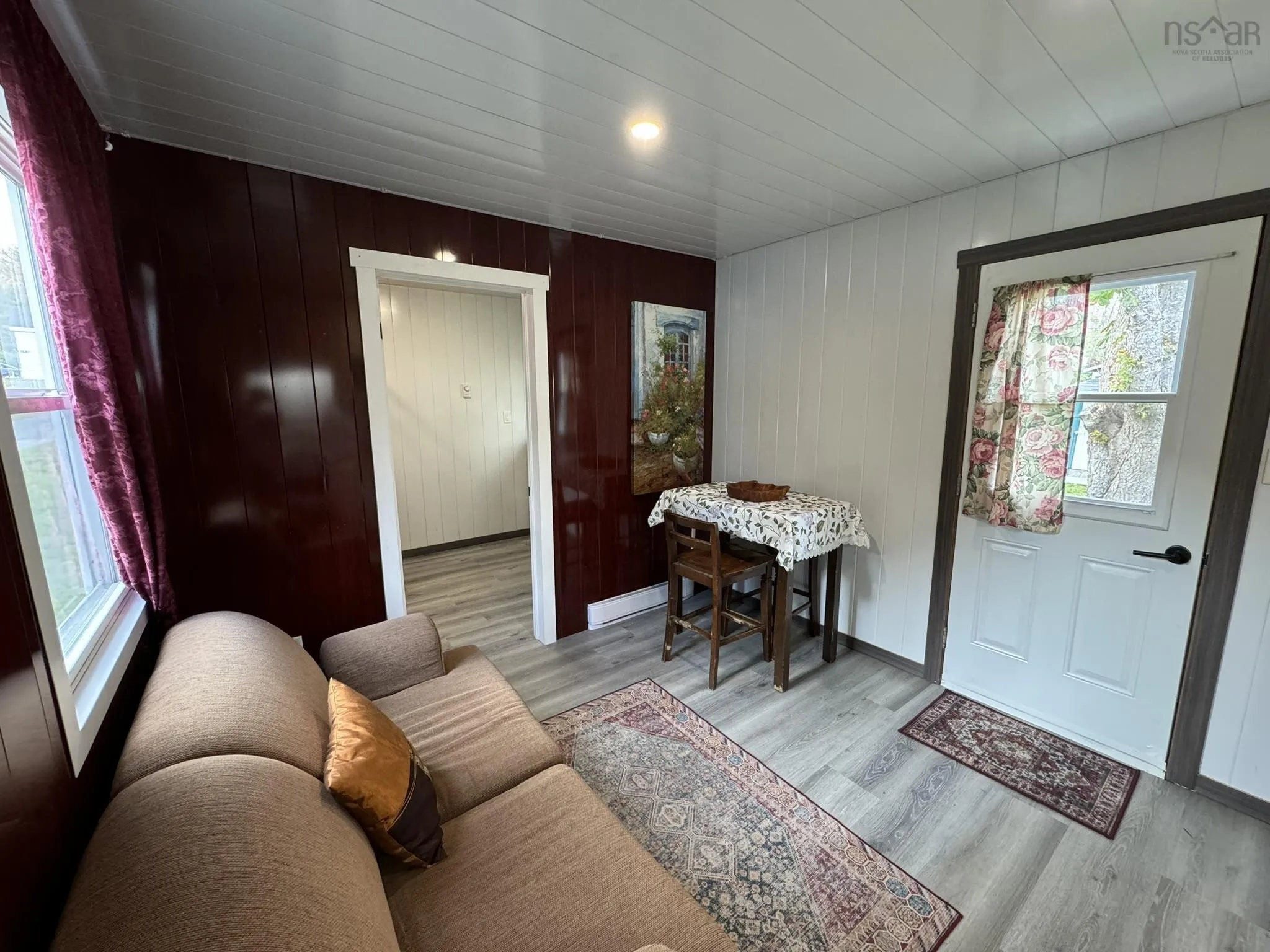 136 Wolfe Street, Liverpool, NS B0T 1K0, 1 Bedroom Bedrooms, ,1 BathroomBathrooms,Residential,For Sale,Wolfe,202511001