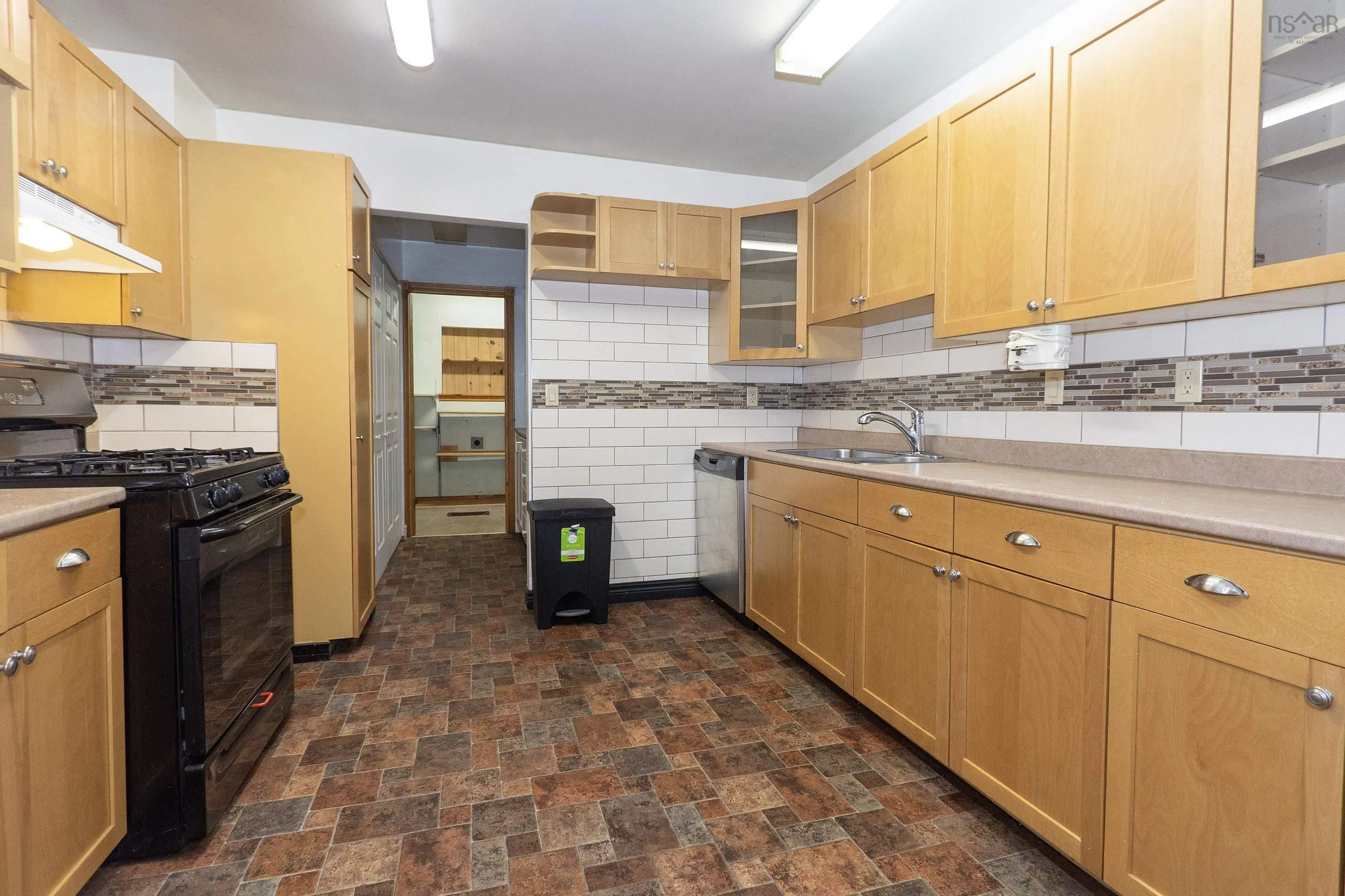 100 Phinney Lane, Parrsboro Ns B0m 1s0, 4 Bedrooms Bedrooms, ,3 BathroomsBathrooms,Residential,For Sale,Phinney,202503521