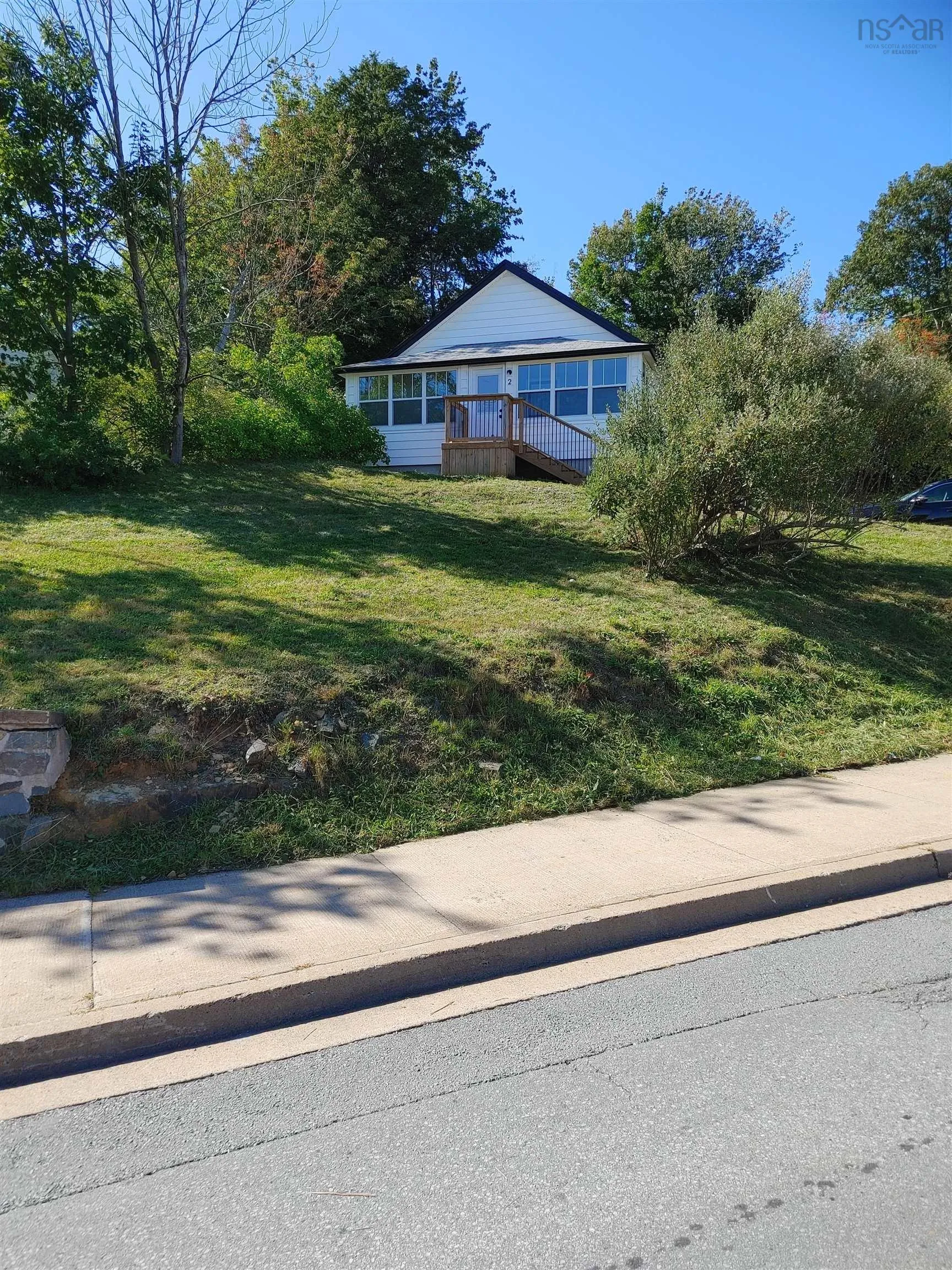 2 Holland Avenue, Bedford Ns B4a 1l4, 2 Bedrooms Bedrooms, ,1 BathroomBathrooms,Residential,For Sale,Holland,202421408