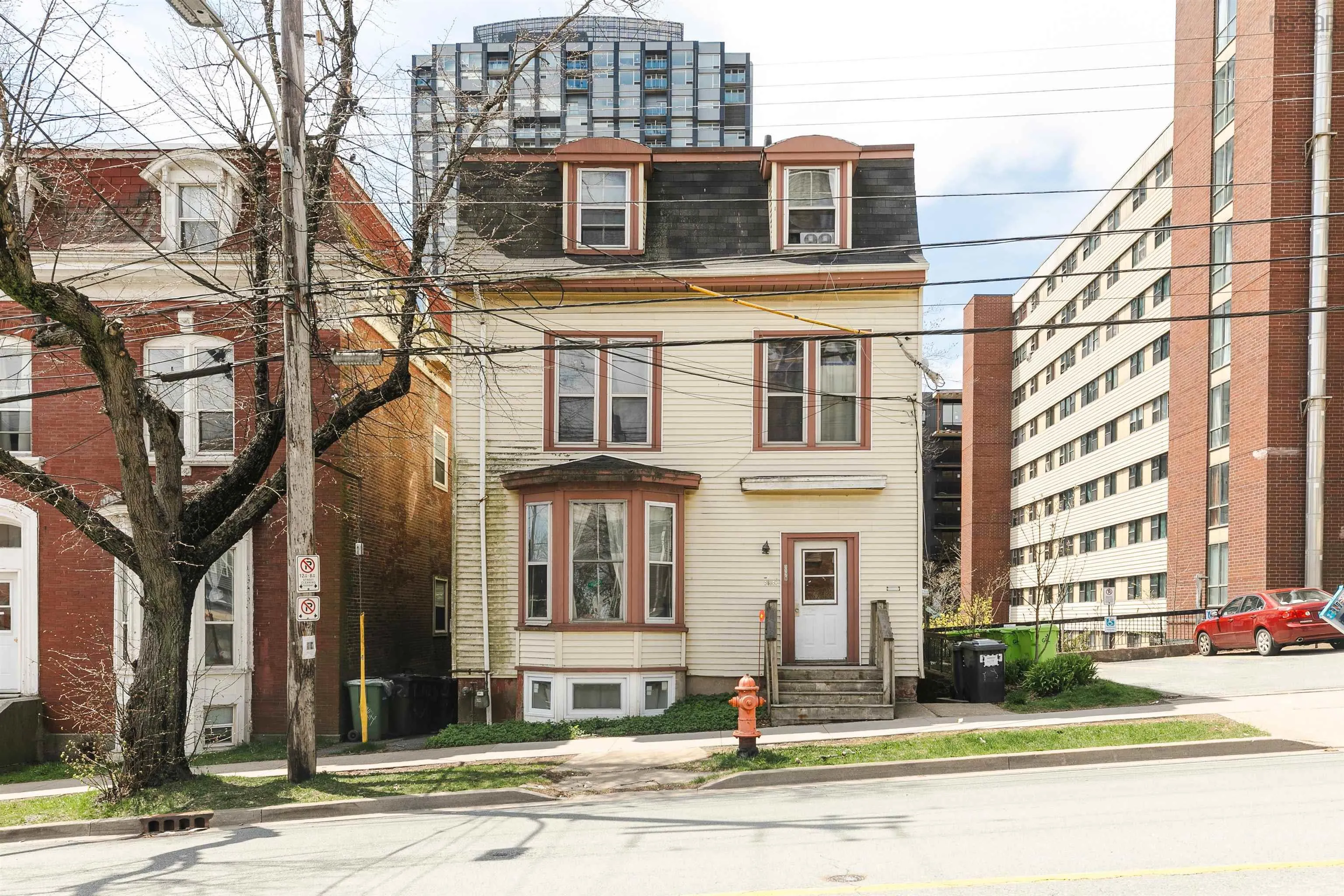 1178 Queen Street, Halifax, NS B3H 2S3, 6 Bedrooms Bedrooms, ,Residential Income,For Sale,Queen,202511167