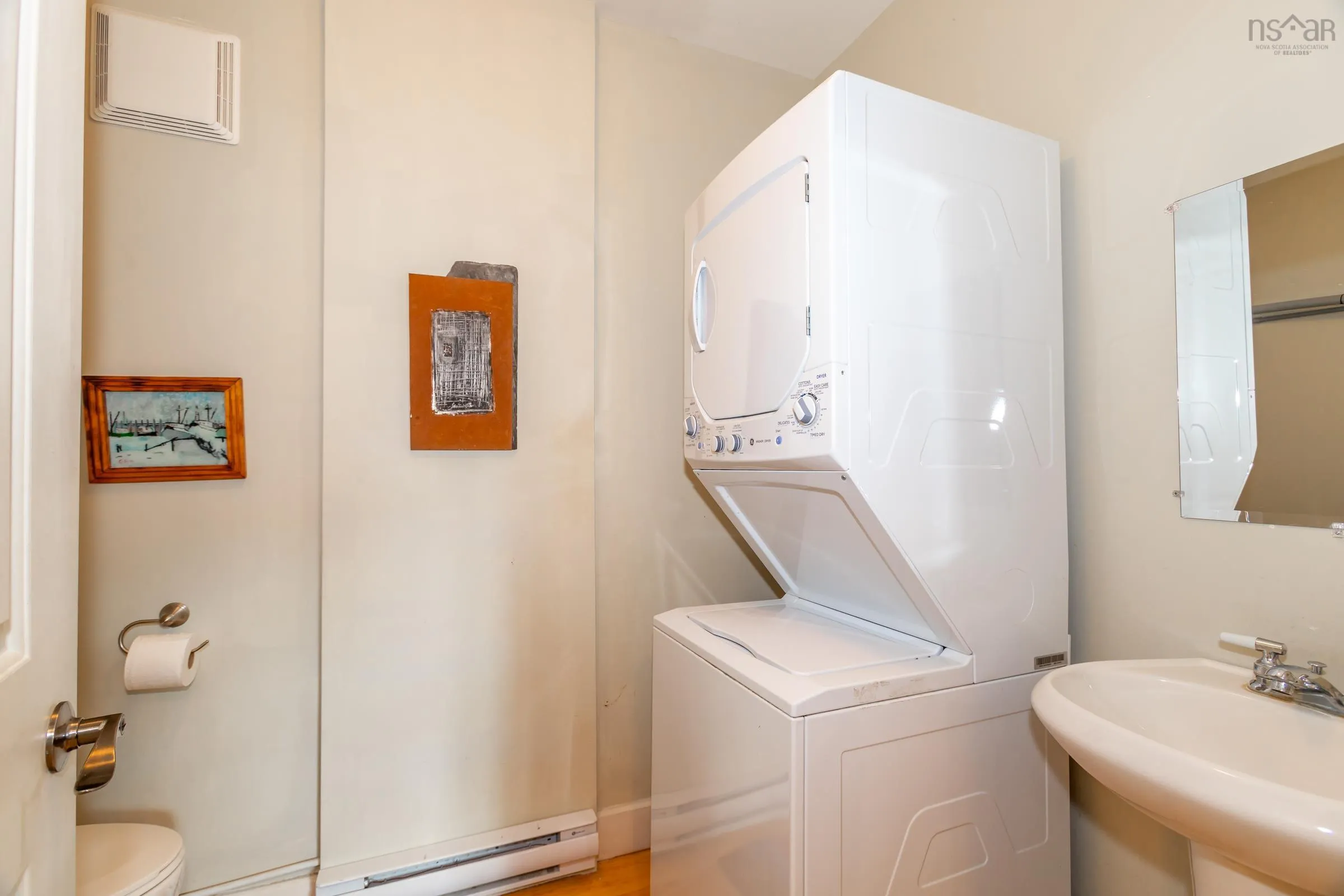 5360 Granville Road, Granville Ferry Ns B0s 1a0, 1 Bedroom Bedrooms, ,2 BathroomsBathrooms,Residential,For Sale,Granville Road,202425796