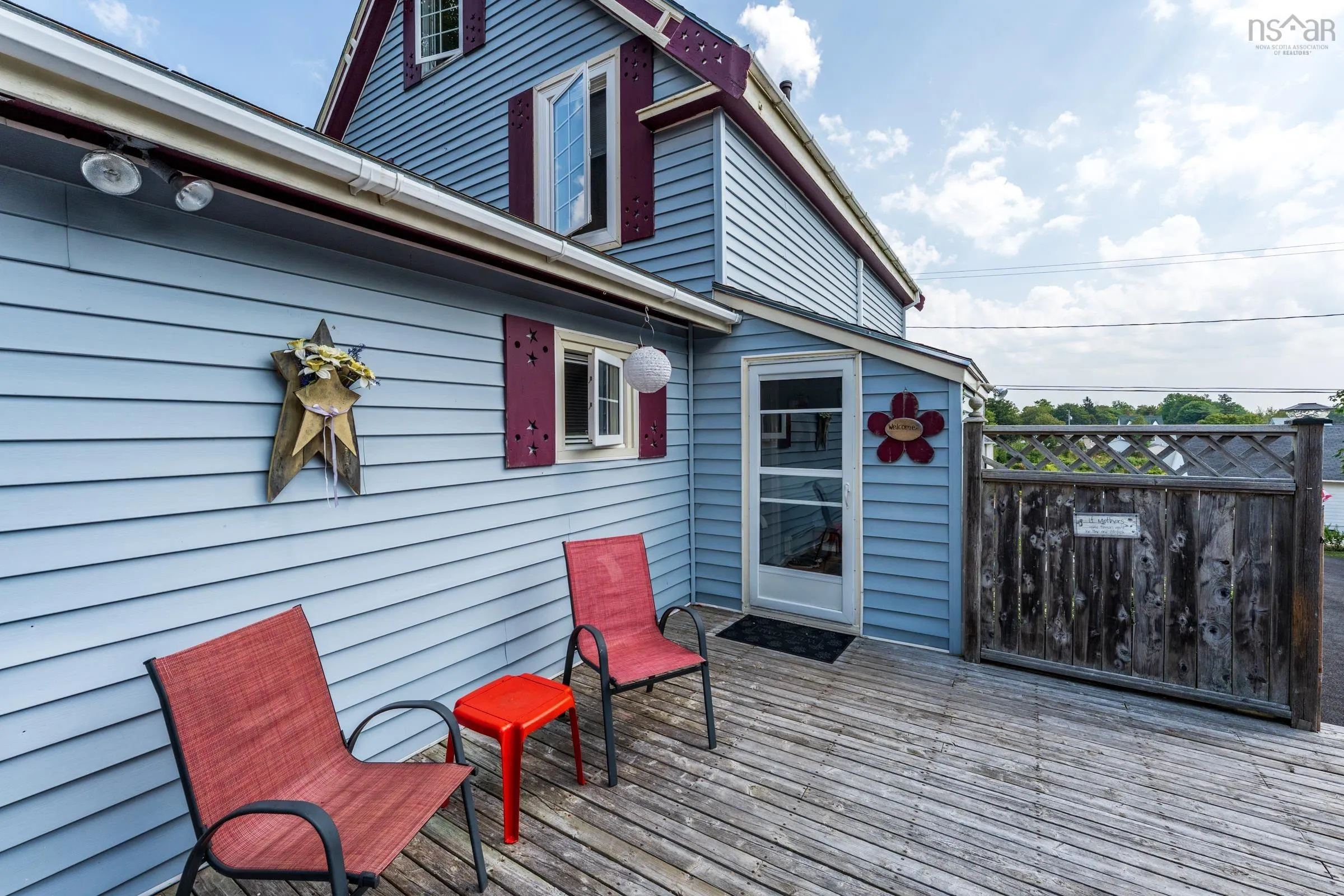 35 King Street, Digby, NS B0V 1A0, 3 Bedrooms Bedrooms, ,2 BathroomsBathrooms,Residential,For Sale,King Street,202520733