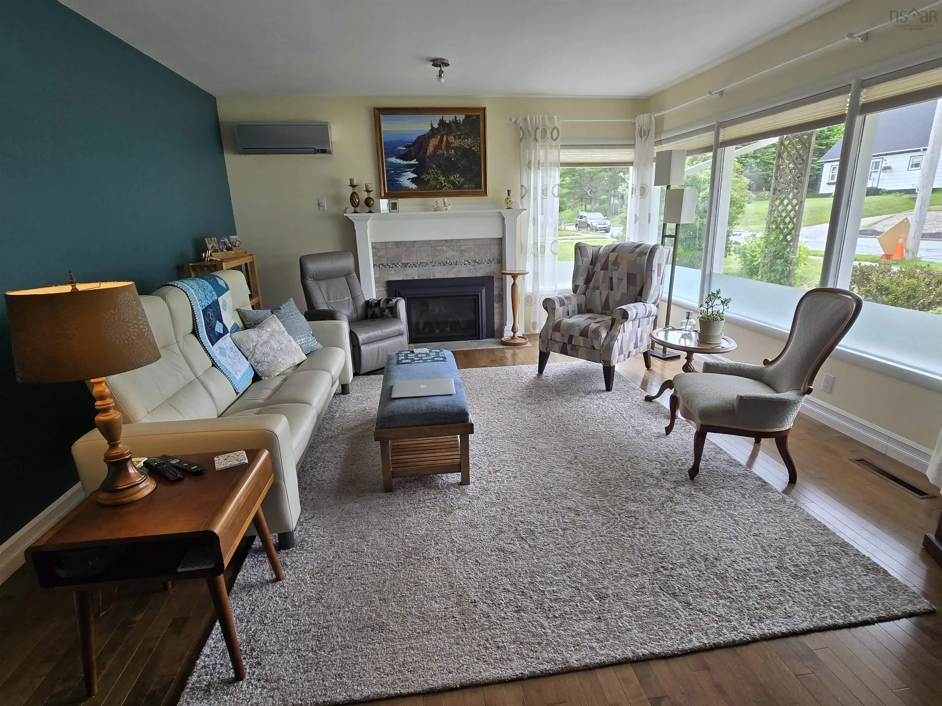 62 Hillcrest Street, Bridgewater, NS B4V 1S9, 4 Bedrooms Bedrooms, ,2 BathroomsBathrooms,Residential,For Sale,Hillcrest,202513230