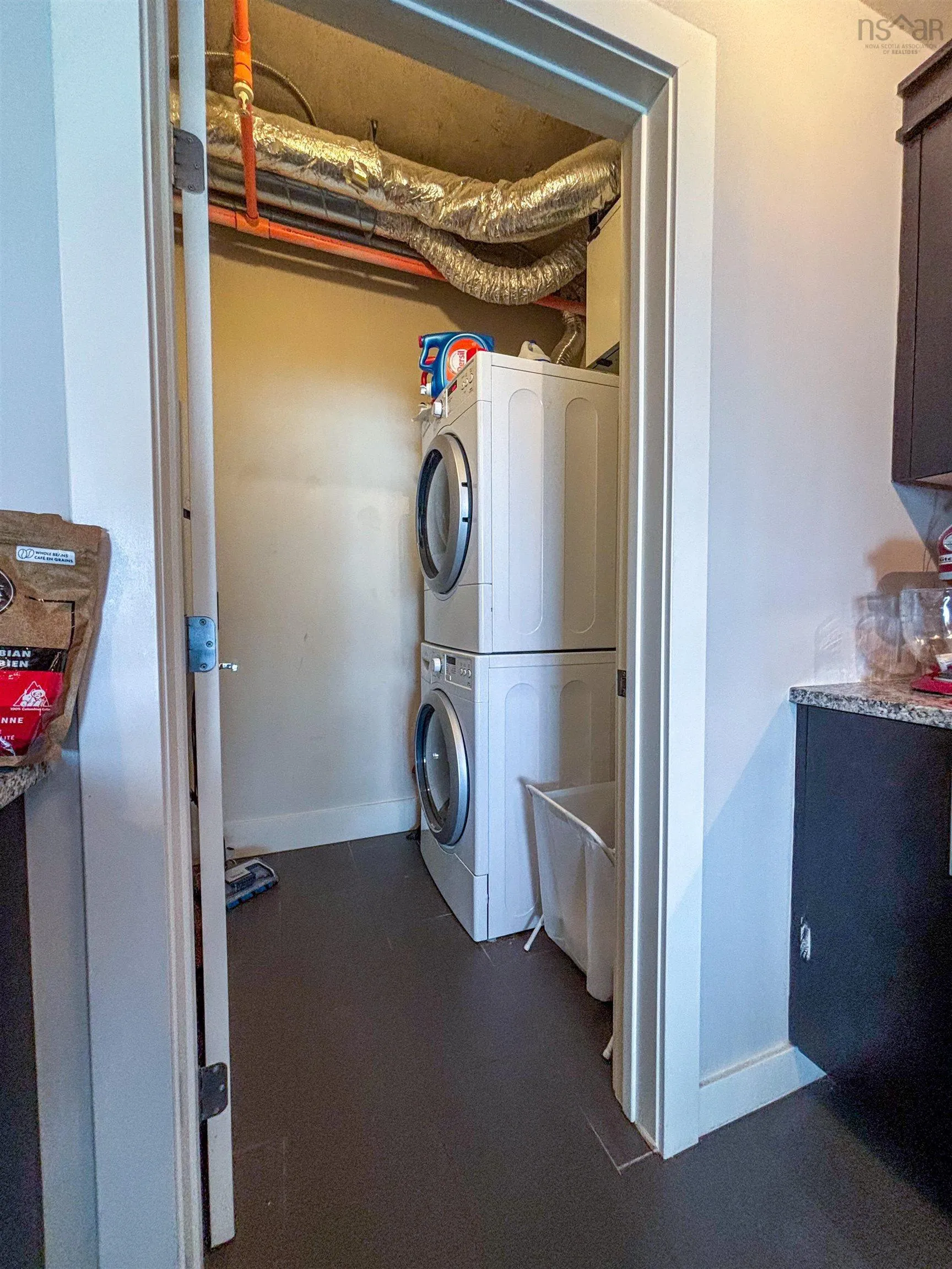 806-15 Kings Wharf Place, Dartmouth, NS B2Y 0C2, 2 Bedrooms Bedrooms, ,2 BathroomsBathrooms,Residential,For Sale,Kings Wharf,202518371