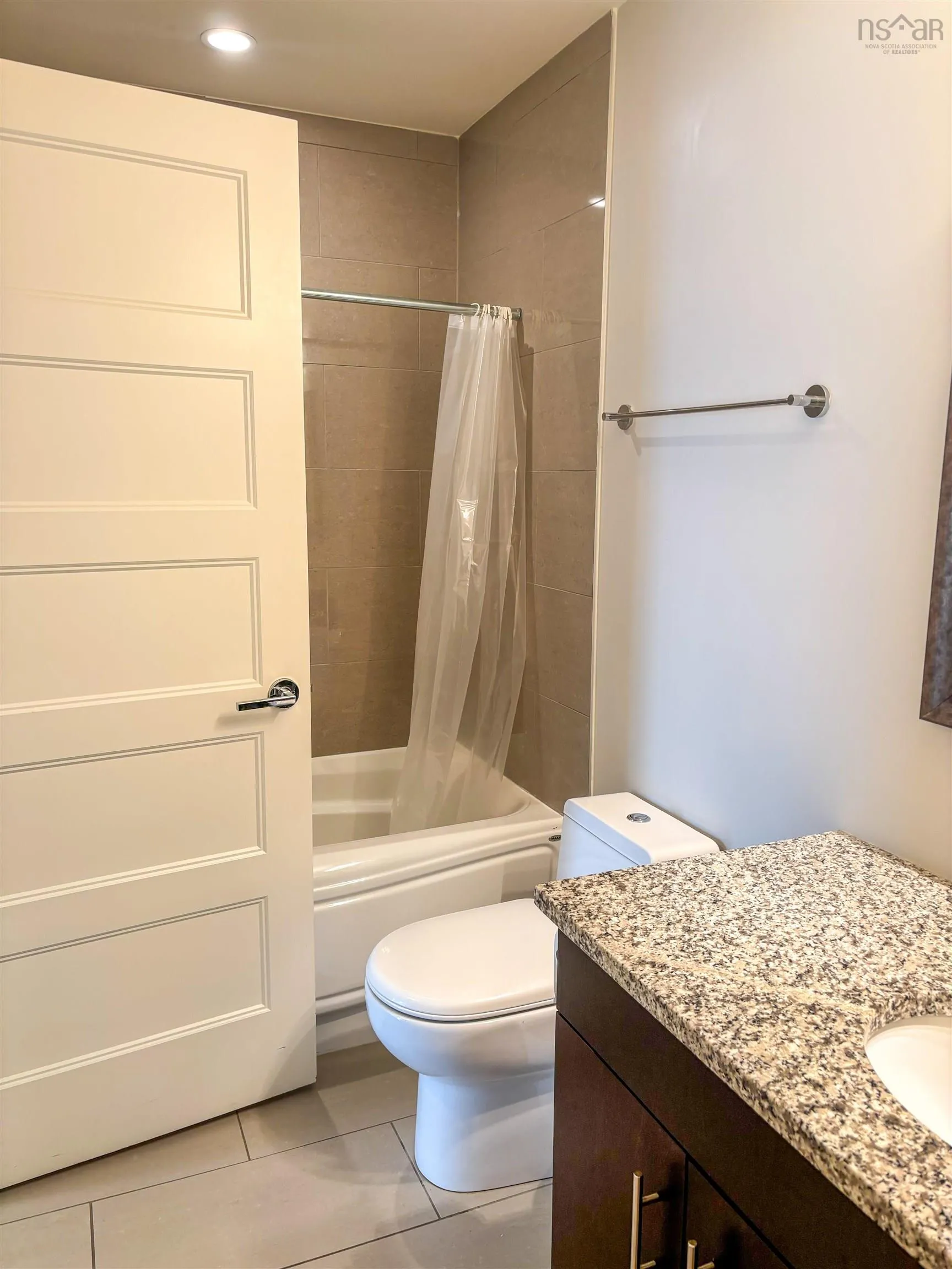 806-15 Kings Wharf Place, Dartmouth, NS B2Y 0C2, 2 Bedrooms Bedrooms, ,2 BathroomsBathrooms,Residential,For Sale,Kings Wharf,202518371