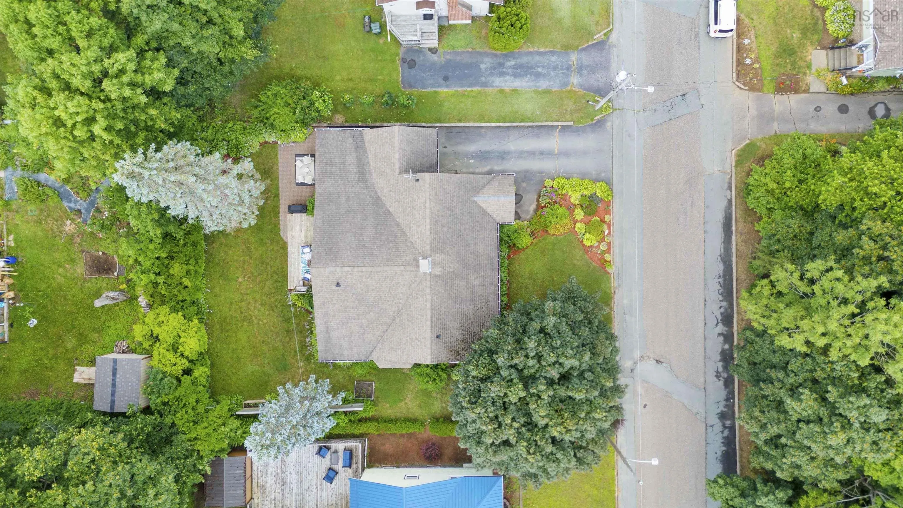 163 Crescent Street, Bridgewater, NS B4V 1L1, 4 Bedrooms Bedrooms, ,2 BathroomsBathrooms,Residential,For Sale,Crescent,202518451