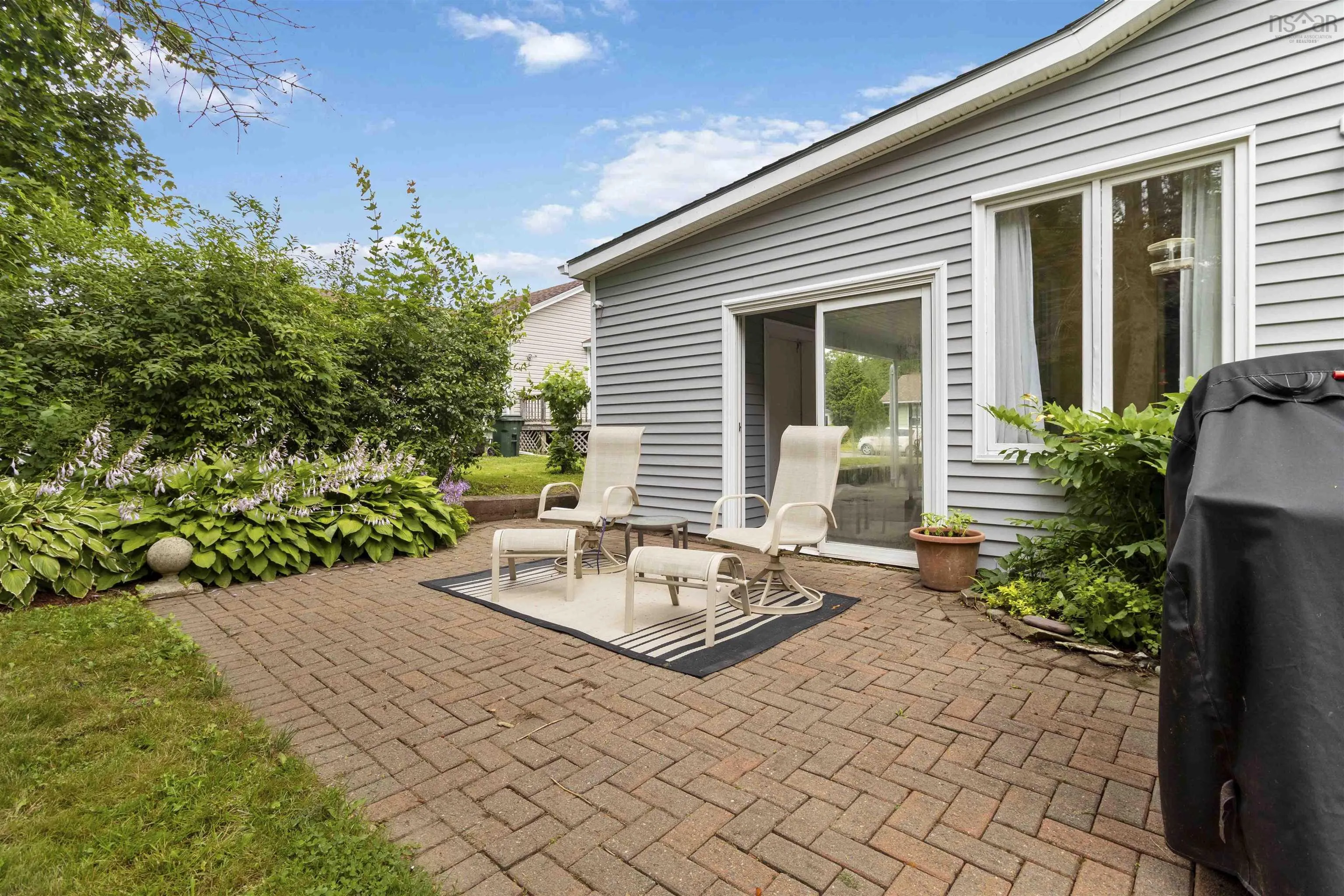 163 Crescent Street, Bridgewater, NS B4V 1L1, 4 Bedrooms Bedrooms, ,2 BathroomsBathrooms,Residential,For Sale,Crescent,202518451