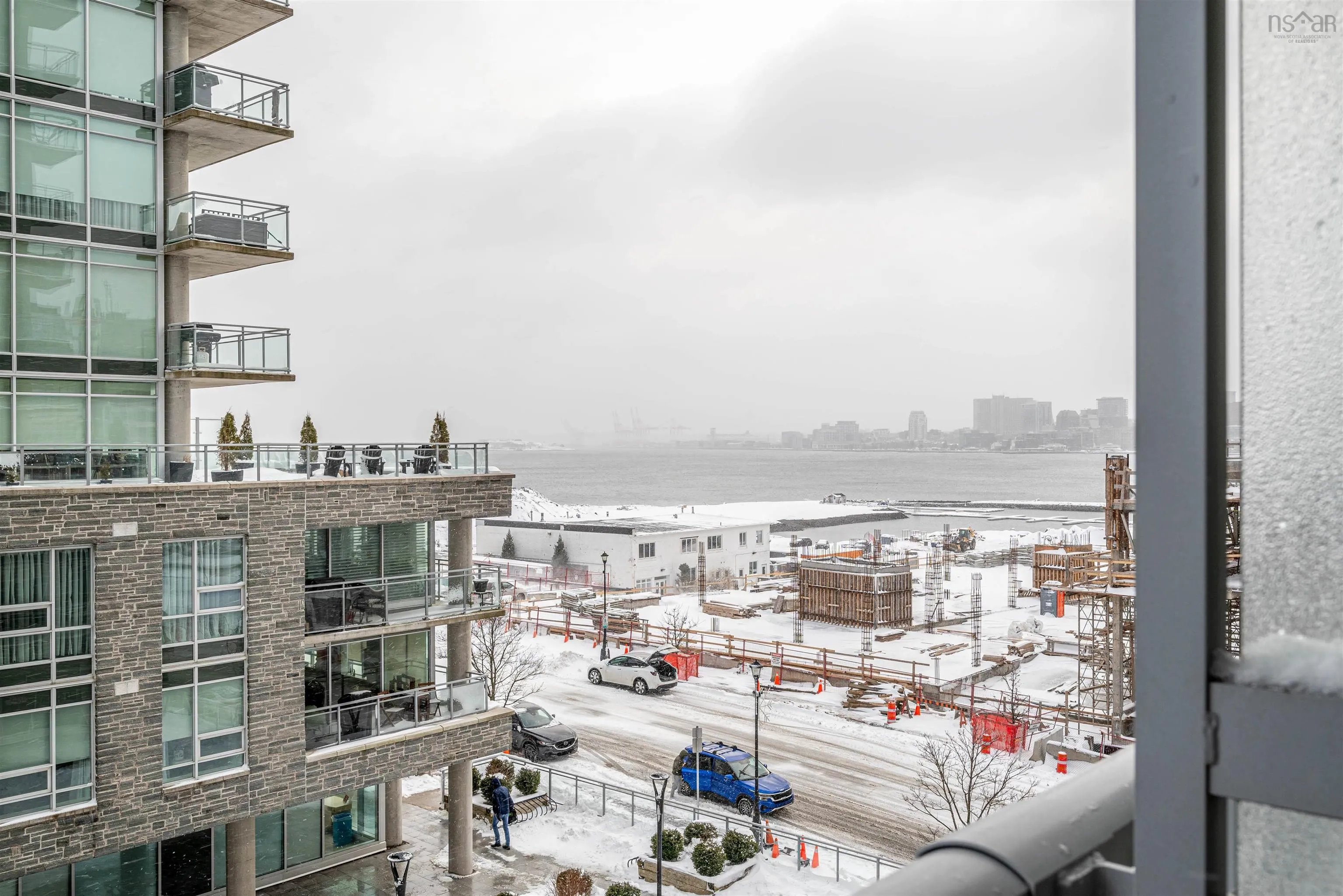 403-15 King's Wharf Place, Dartmouth Ns B2y 0c2, 1 Bedroom Bedrooms, ,1 BathroomBathrooms,Residential,For Sale,Place,202424627