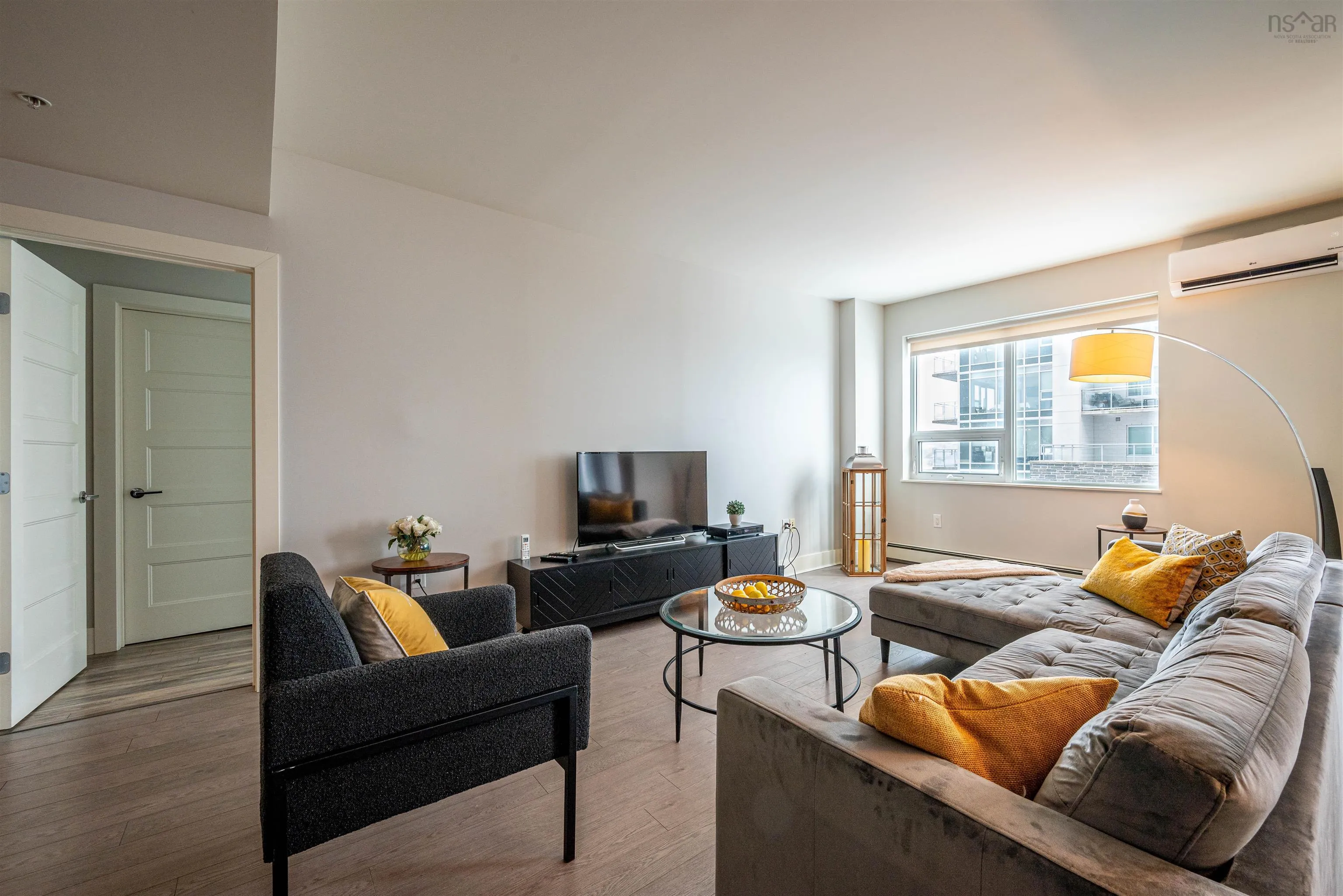 403-15 King's Wharf Place, Dartmouth Ns B2y 0c2, 1 Bedroom Bedrooms, ,1 BathroomBathrooms,Residential,For Sale,Place,202424627